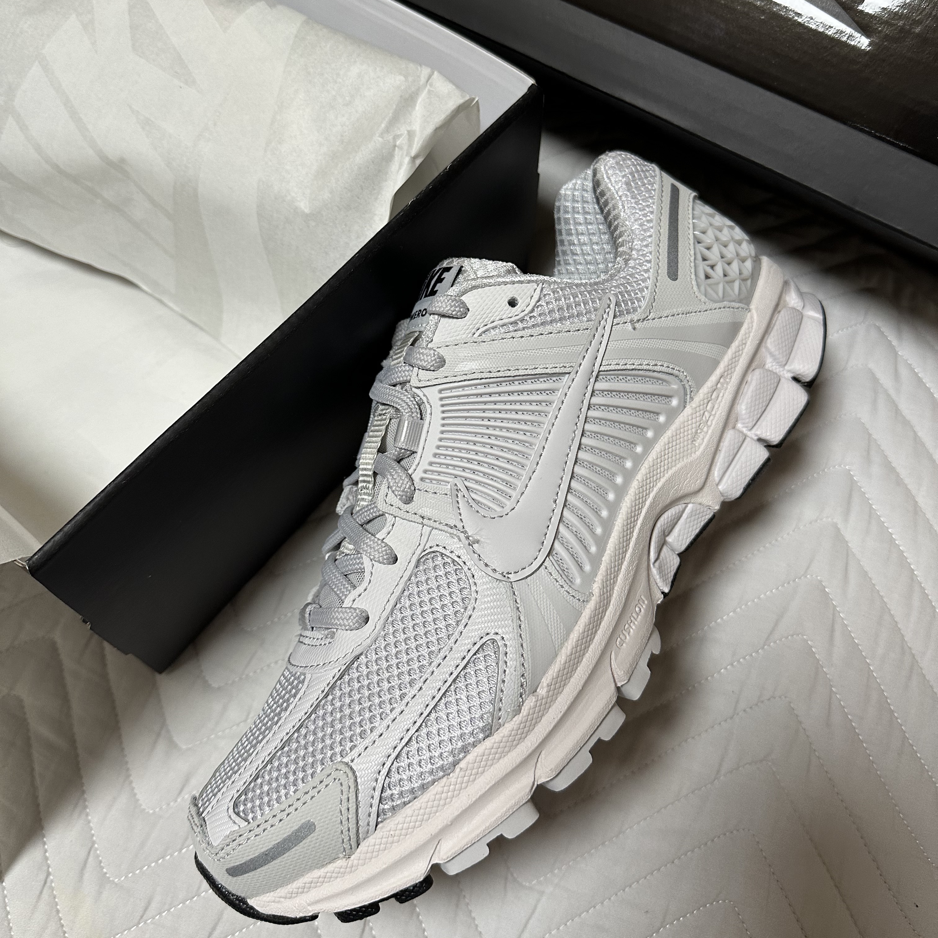 Nike Zoom Vomero 5 SP Vast Grey 2023 착용 스타일 - 2