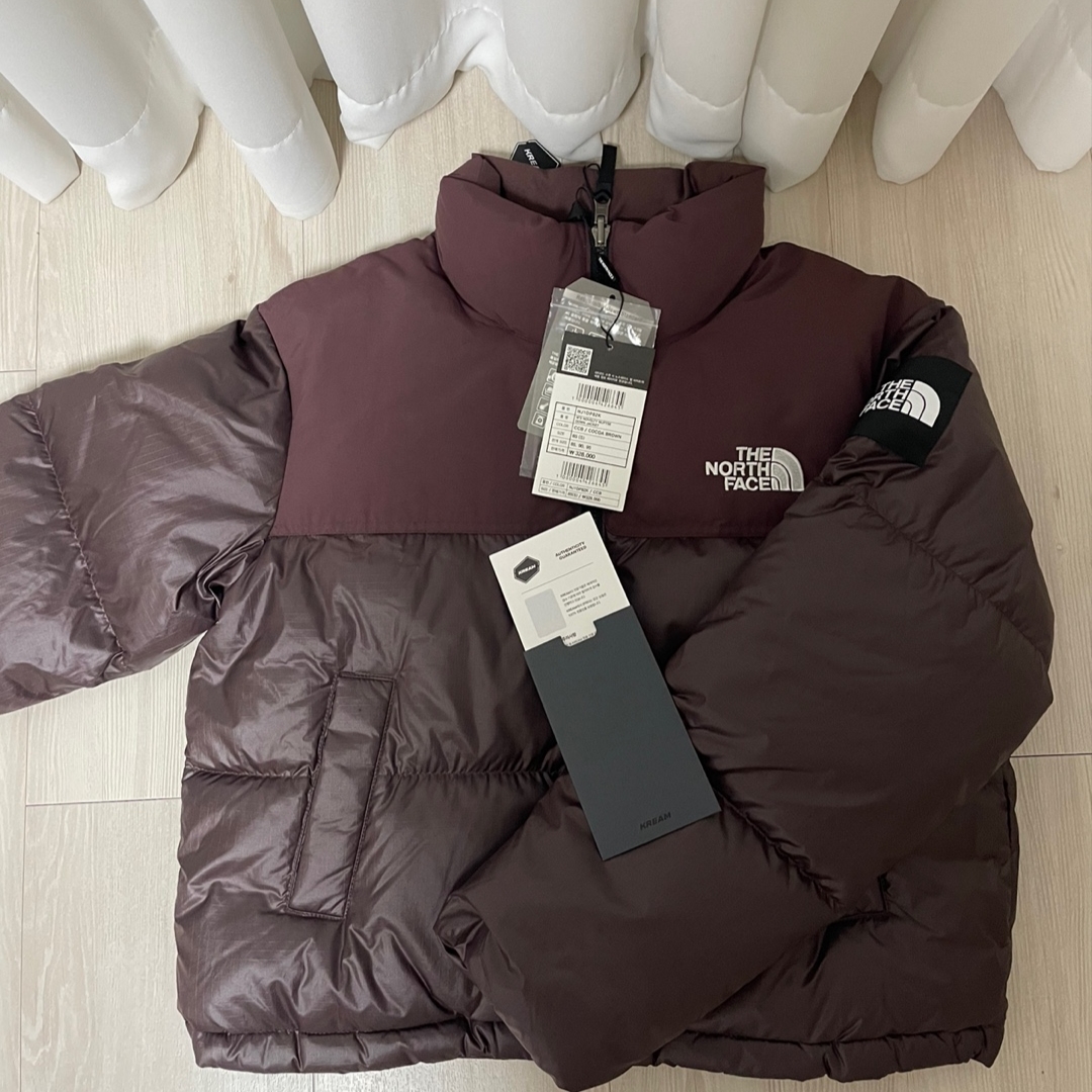(W) The North Face White Label Novelty Nuptse Down Jacket Cocoa Brown 착용 스타일