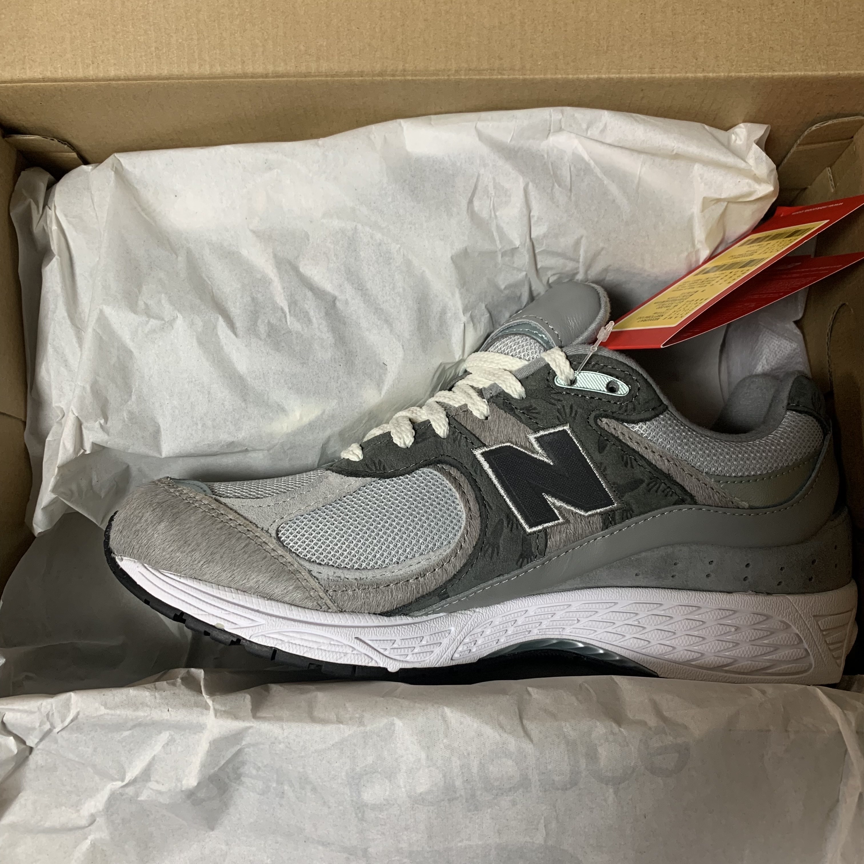New Balance x Atmos 2002R Rat 착용 스타일