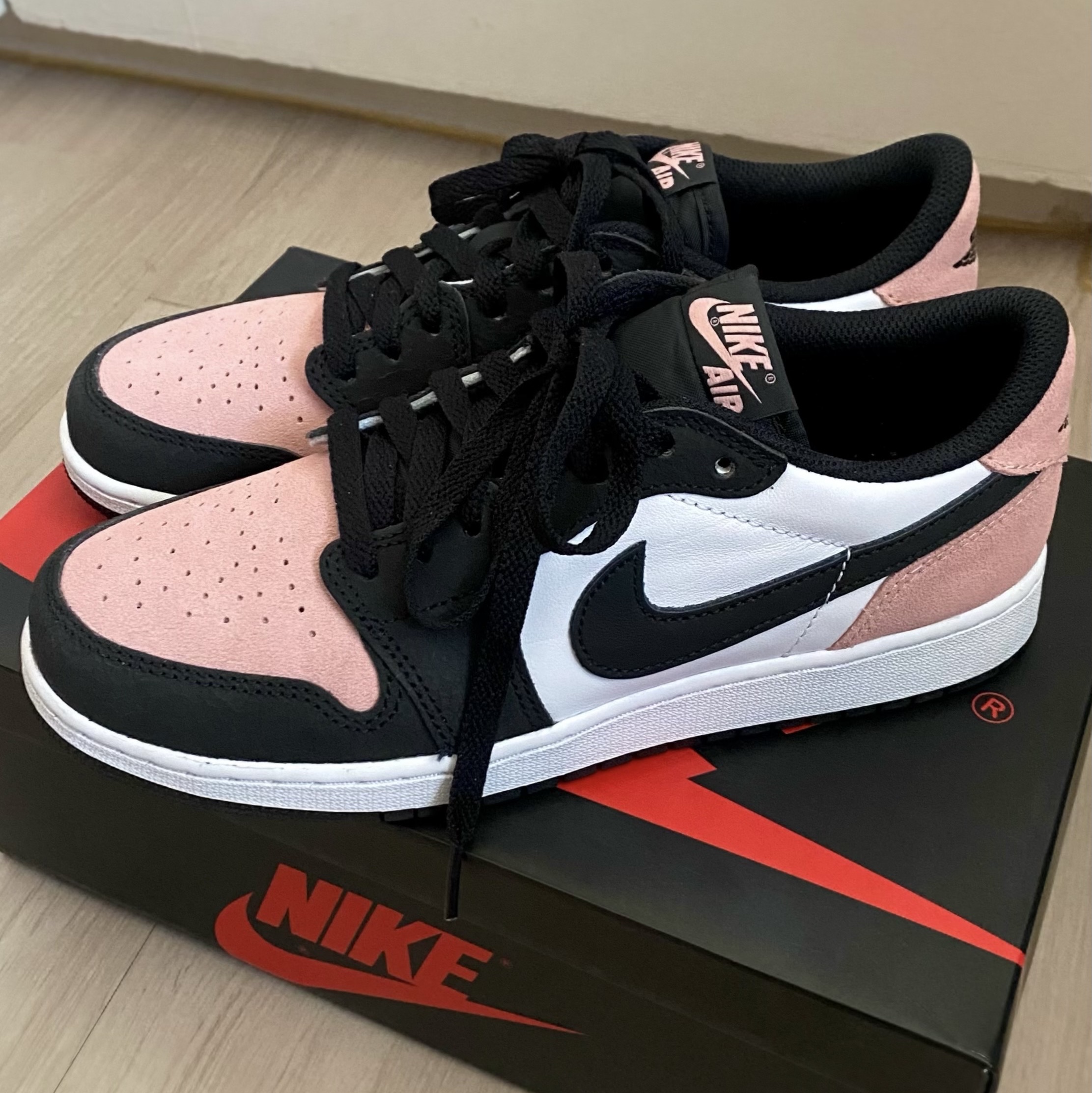 (GS) Jordan 1 Low OG Bleached Coral 착용 스타일