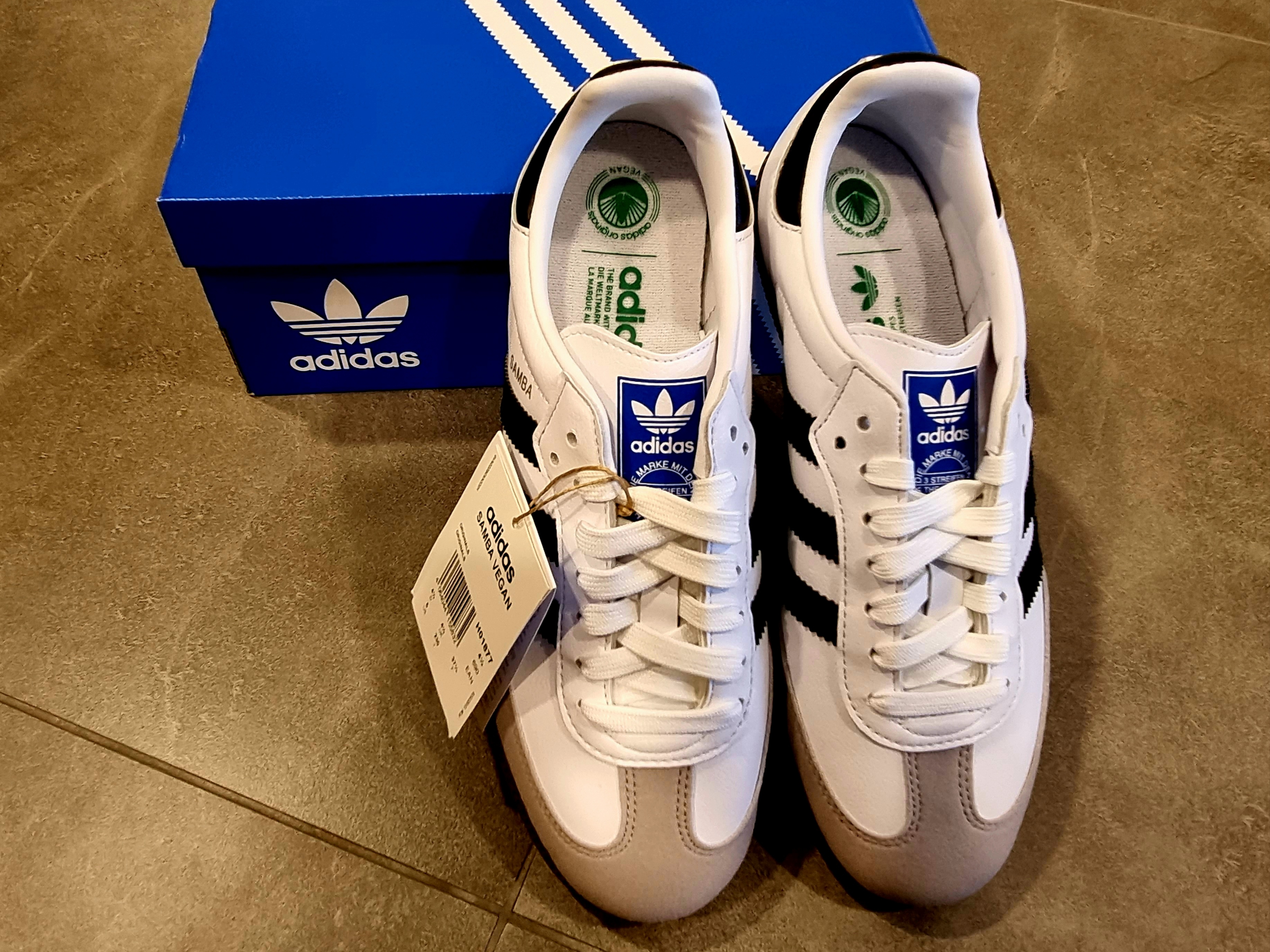 Adidas Samba Vegan White Black 착용 스타일 - 4