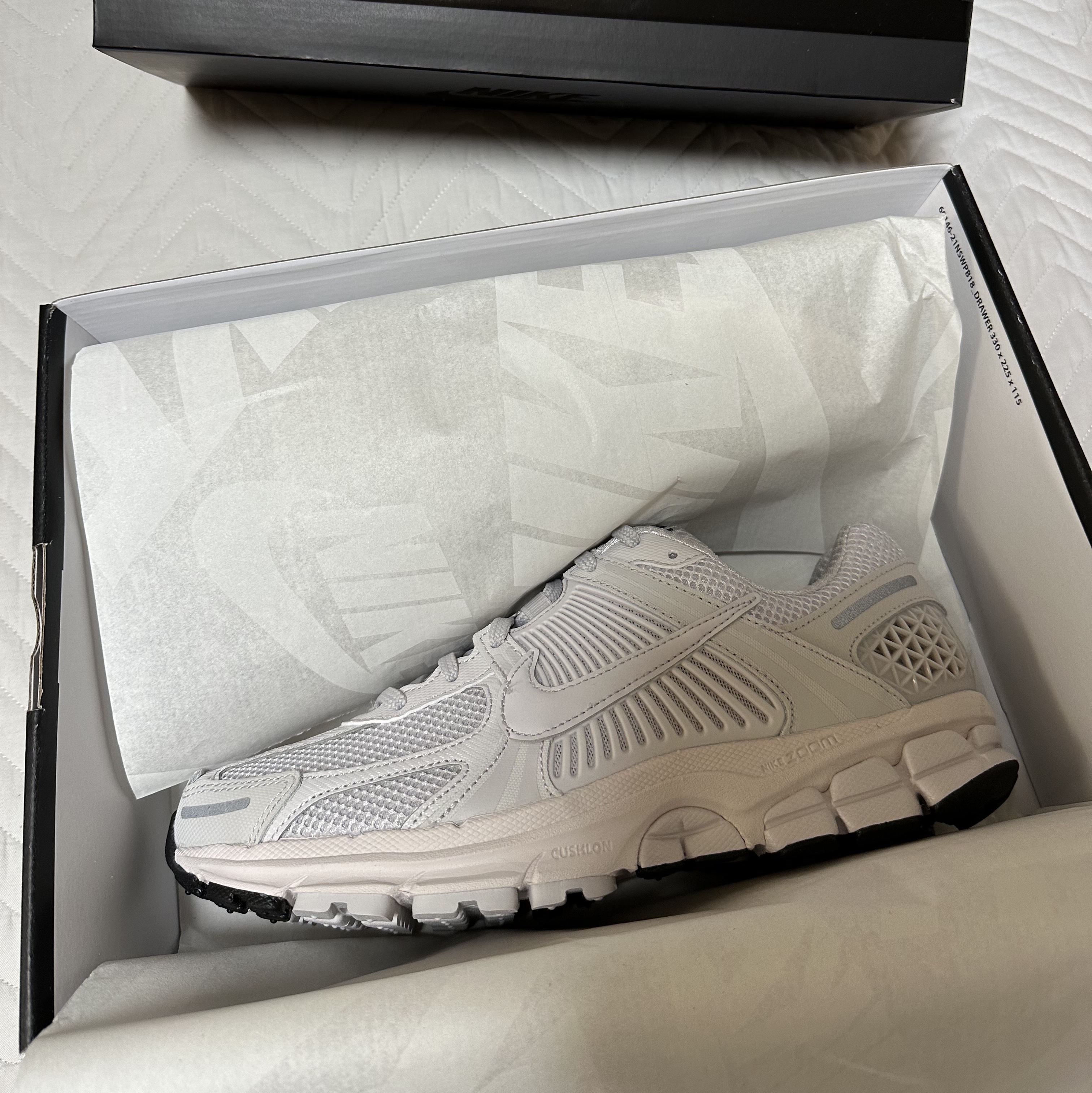Nike Zoom Vomero 5 SP Vast Grey 2023 착용 스타일 - 1