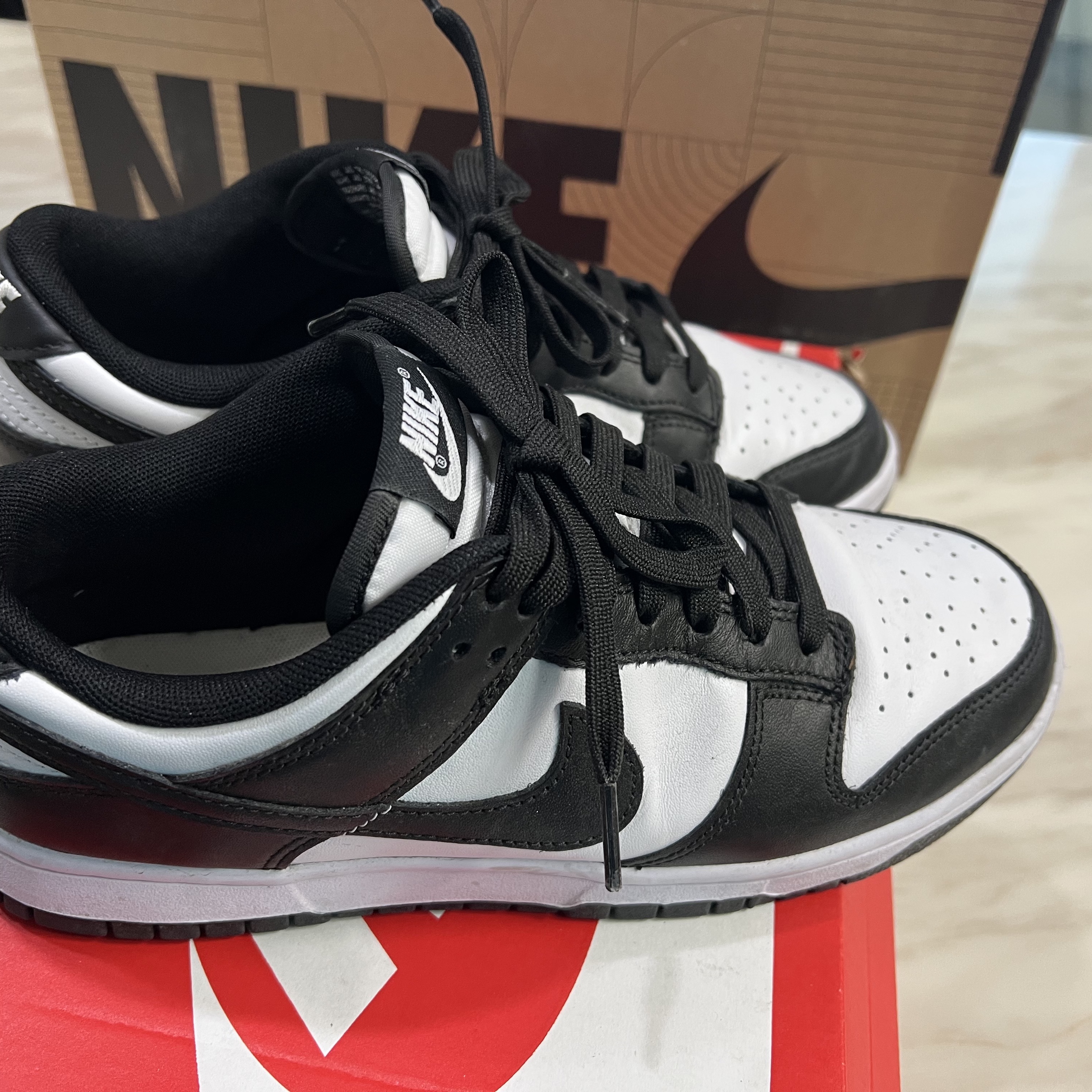 Nike Dunk Low Retro Black 착용 스타일