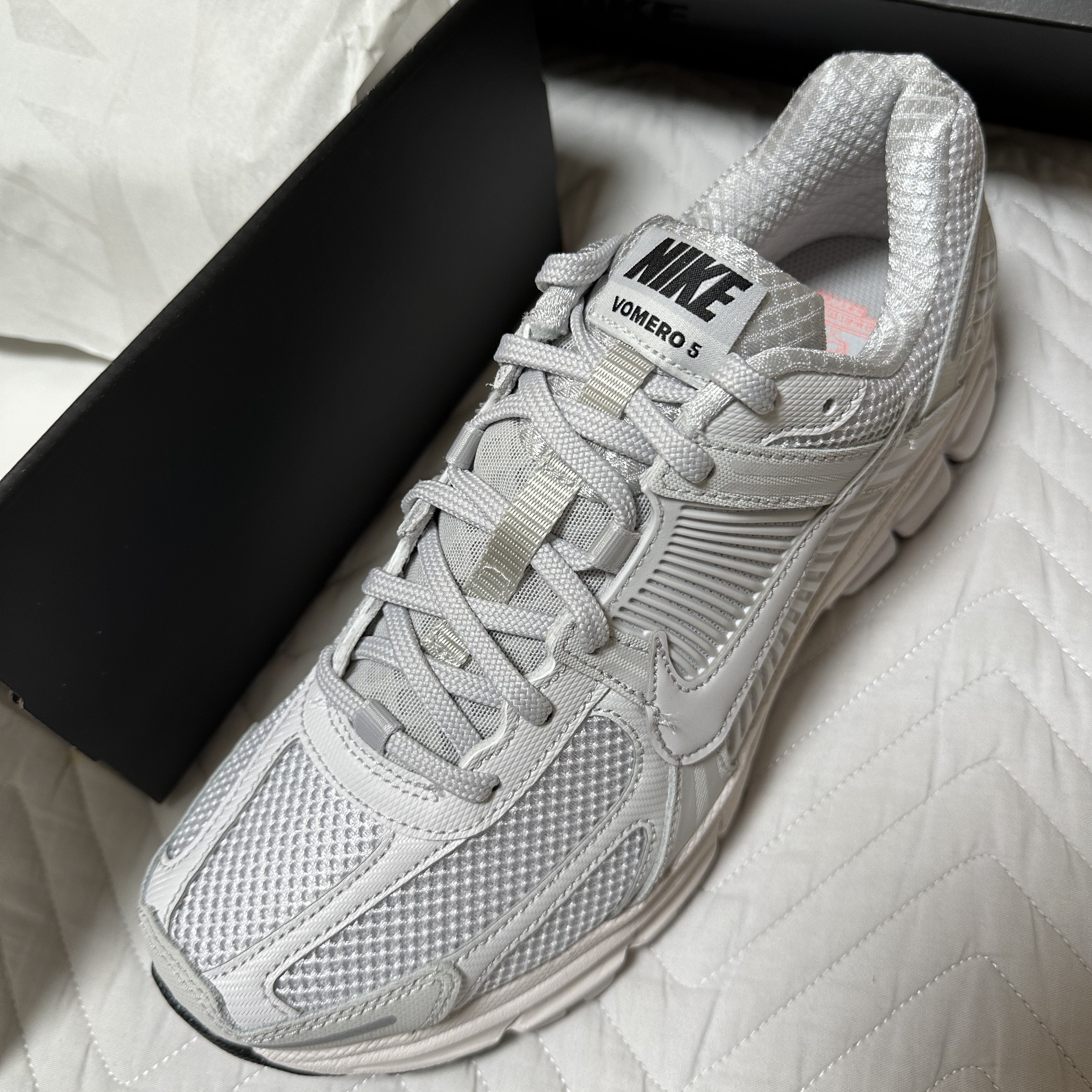 Nike Zoom Vomero 5 SP Vast Grey 2023 착용 스타일 - 4
