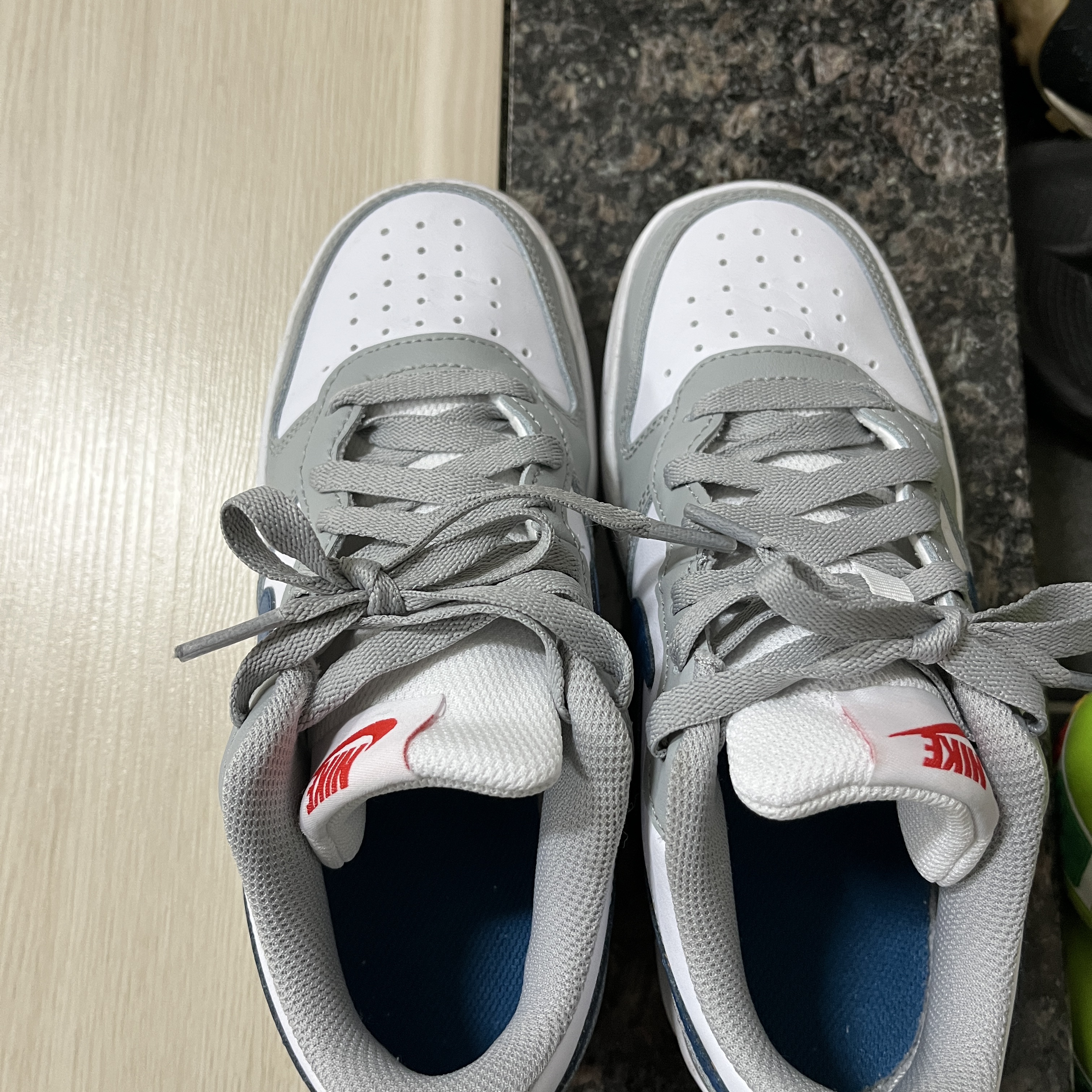 (GS) Nike Court Borough Low 2 Light Smoke Grey 착용 스타일 - 1