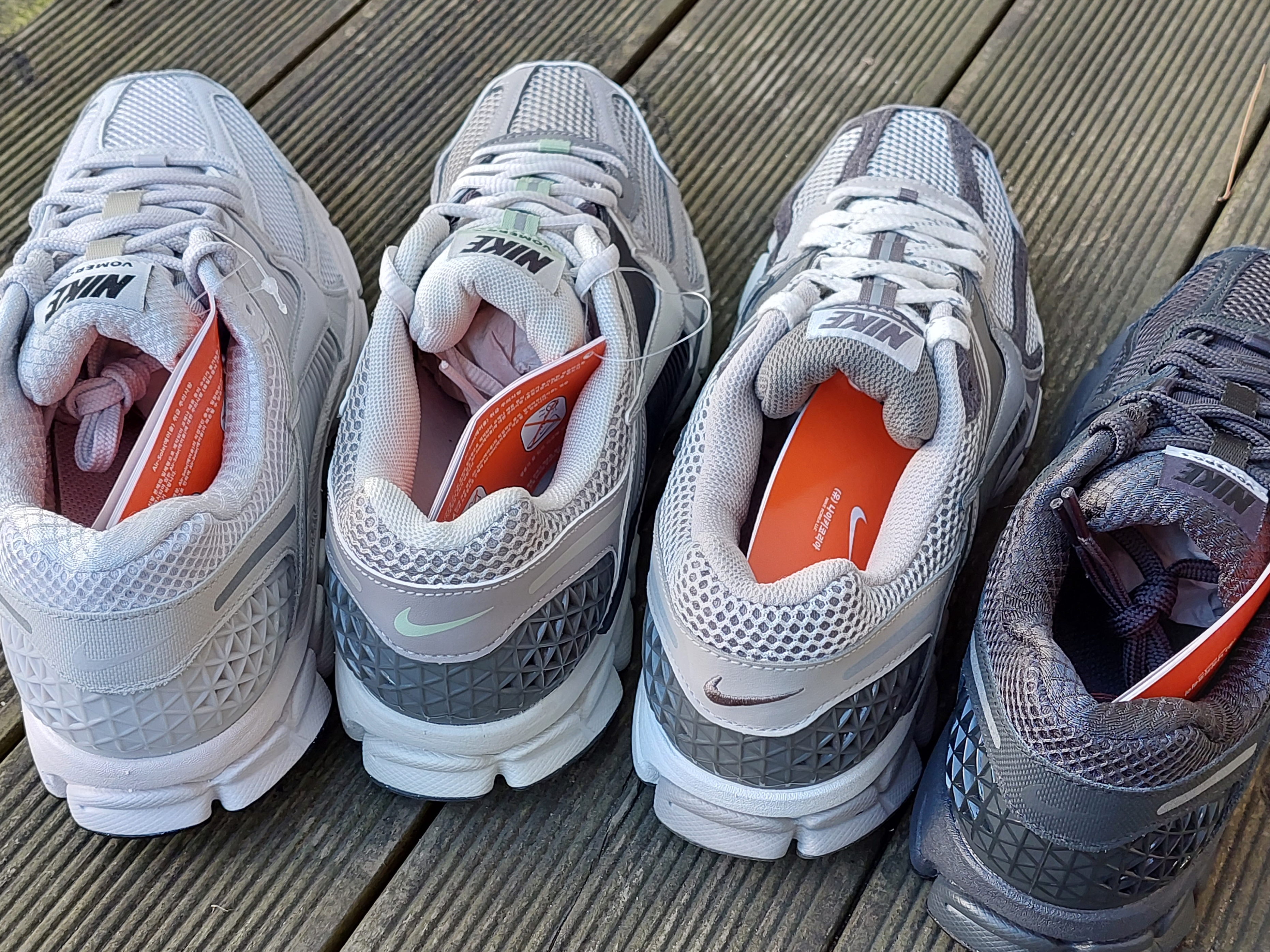 Nike Zoom Vomero 5 PRM Light Iron Ore and Flat Fewter, (W) Nike Zoom Vomero 5 Cobblestone and Flat Pewter 착용 스타일