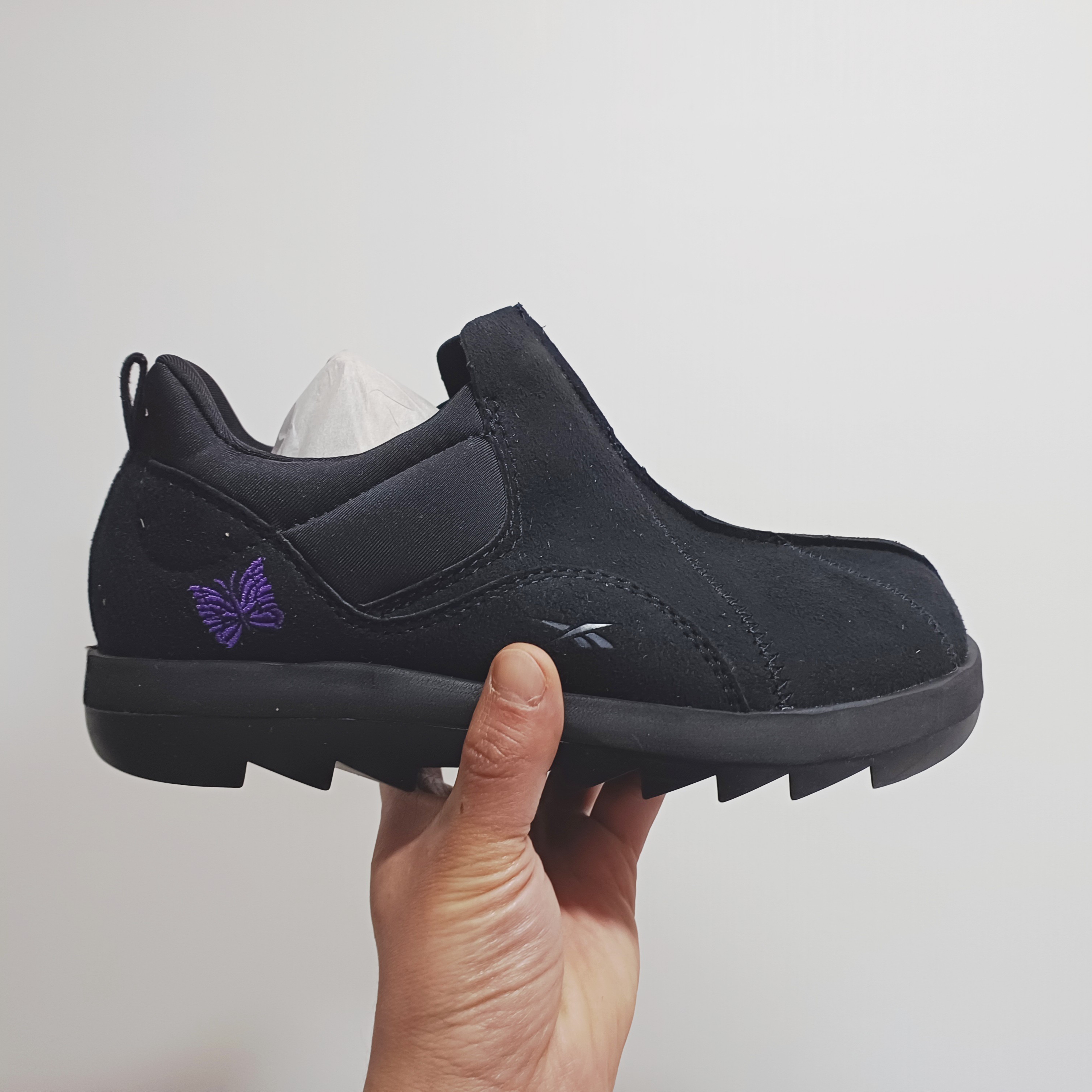Reebok x Needles Beatnik Moc Core Black Extreme Purple 착용 스타일 - 1
