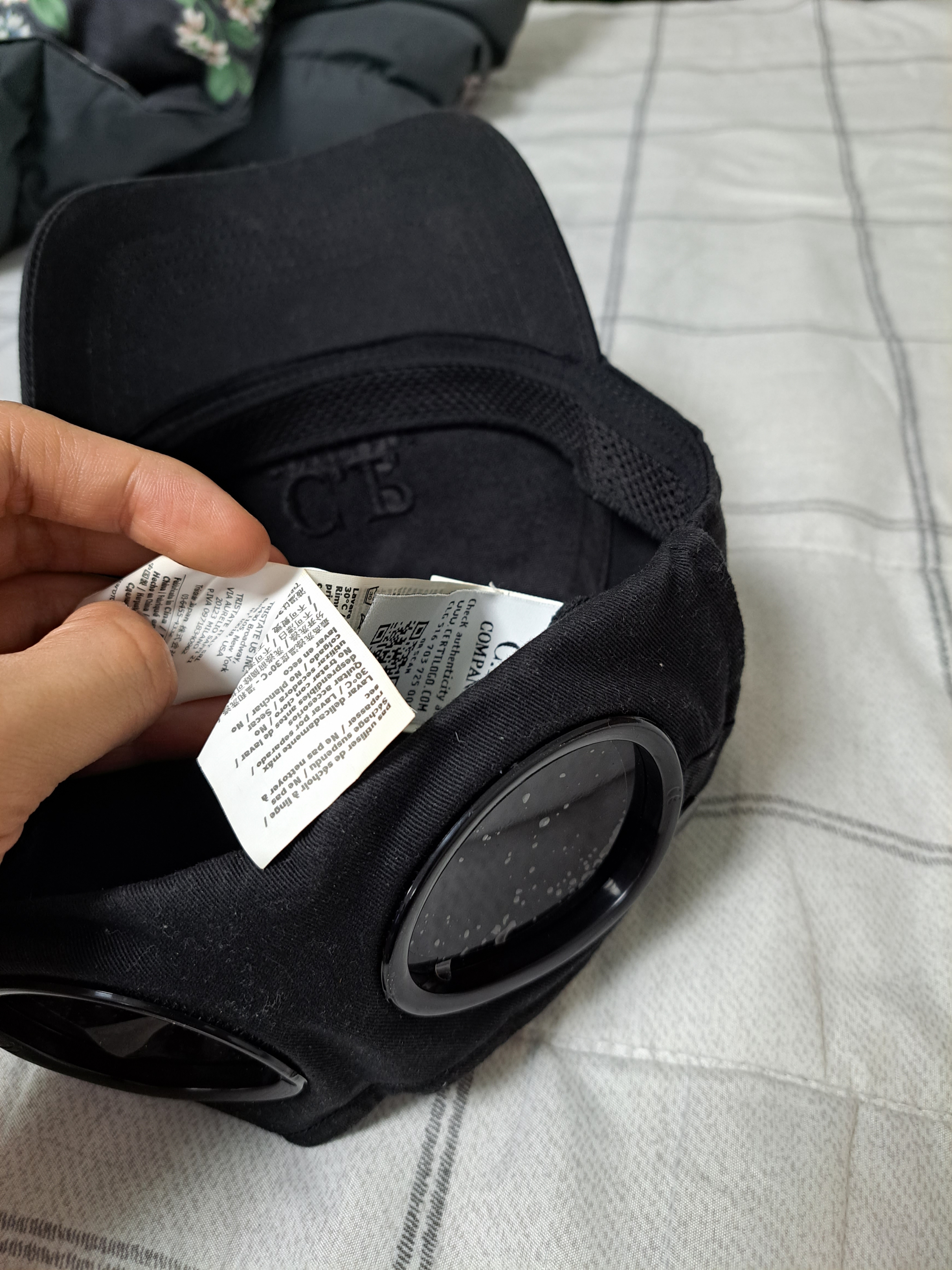 C.P. Company Gabardine Goggle Cap Black - 22SS 착용 스타일 - 3