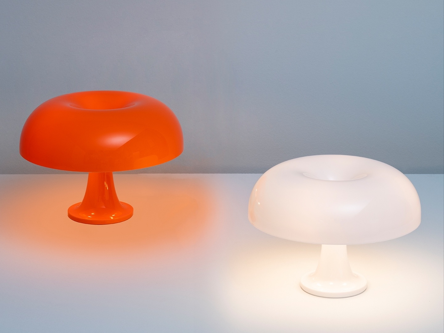 Artemide Nessino Orange, Artemide Nessino White 착용 스타일