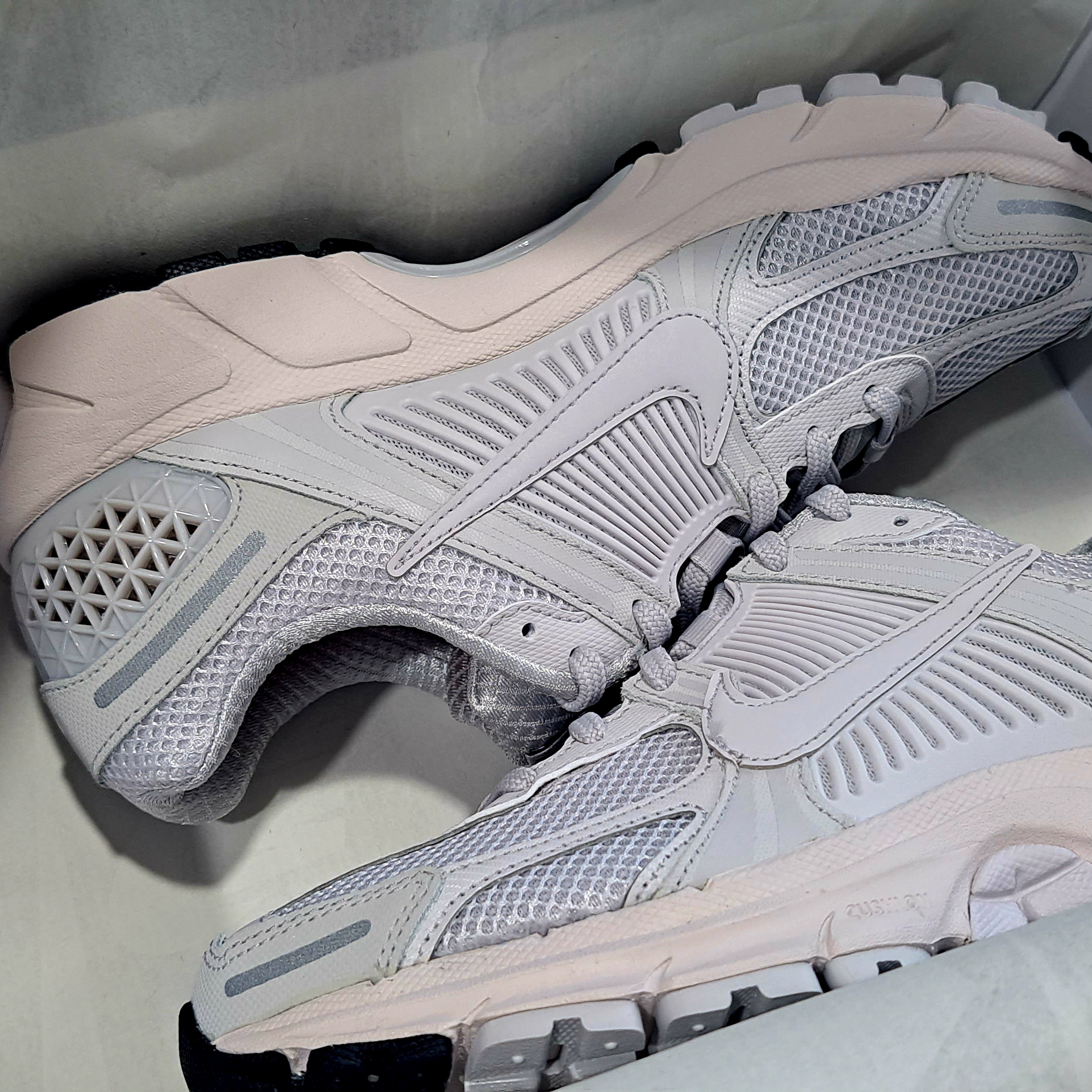 Nike Zoom Vomero 5 SP Vast Grey 2023 착용 스타일