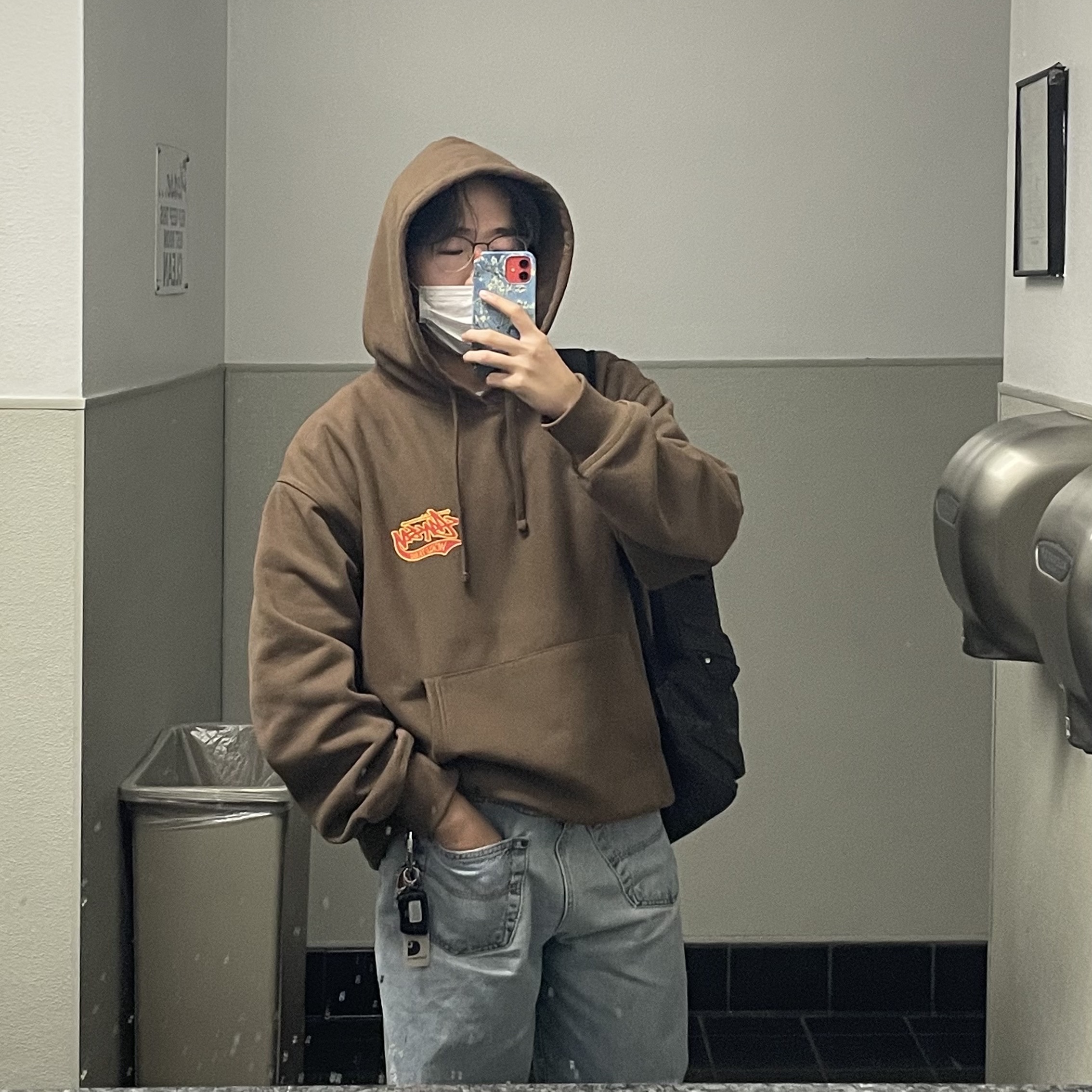 Stussy Slugger Hood Coffee 착용 스타일