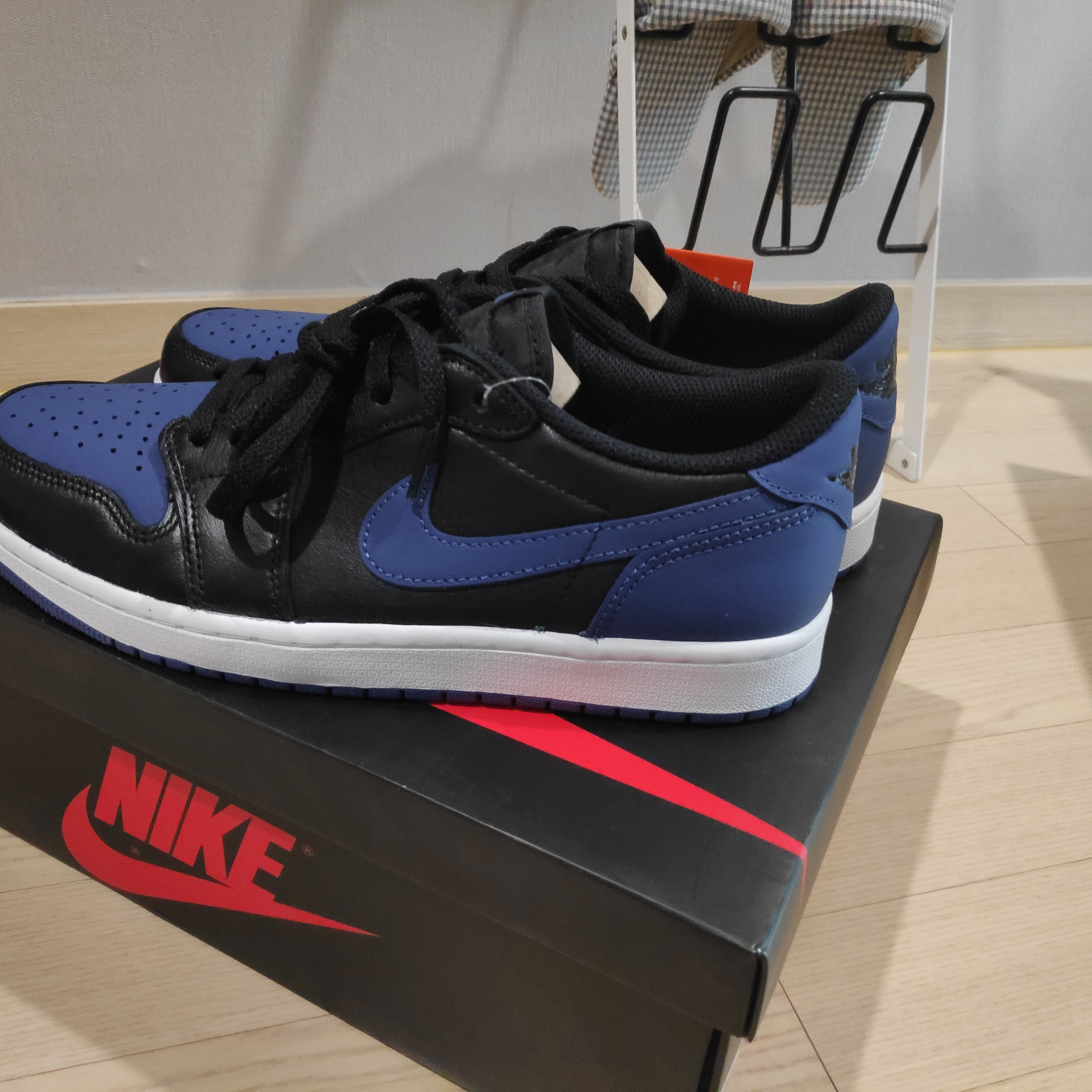 Jordan 1 Retro Low OG Mystic Navy 착용 스타일 - 1