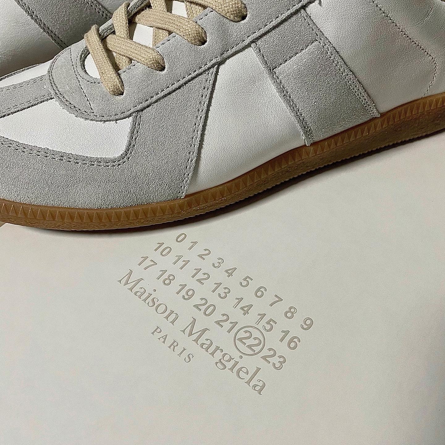 Maison Margiela Calfskin Replica Sneakers 착용 스타일