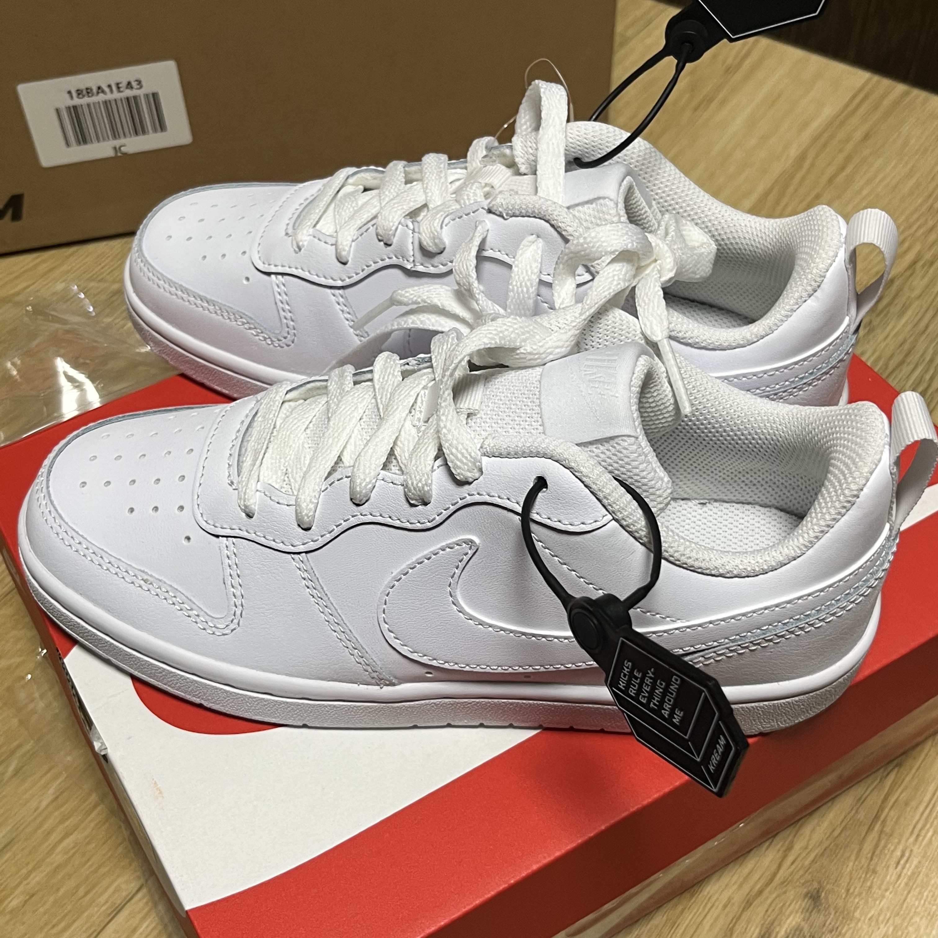 (GS) Nike Court Borough Low 2 Triple White 착용 스타일
