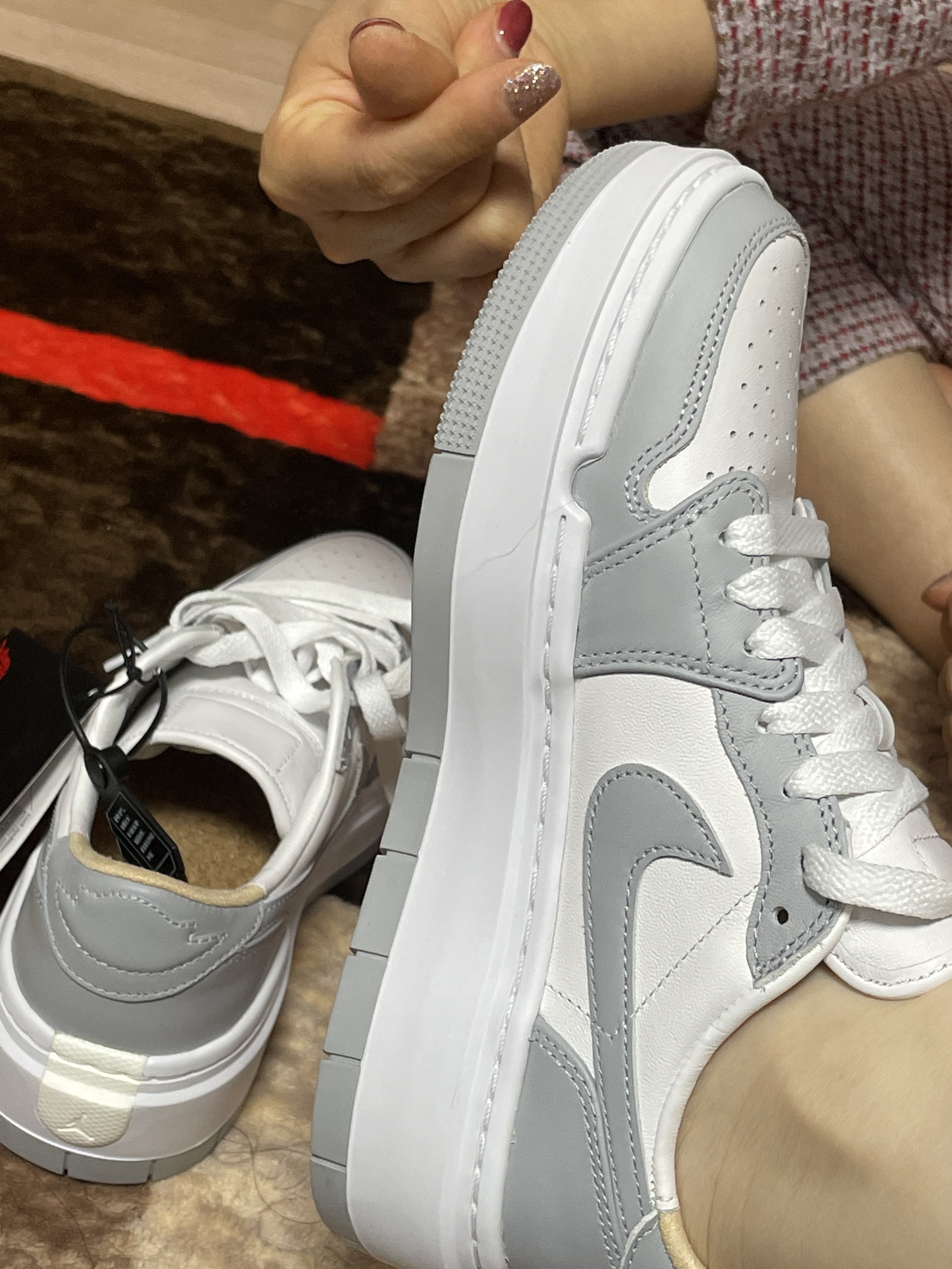 (W) Jordan 1 Elevate Low White and Wolf Grey 착용 스타일