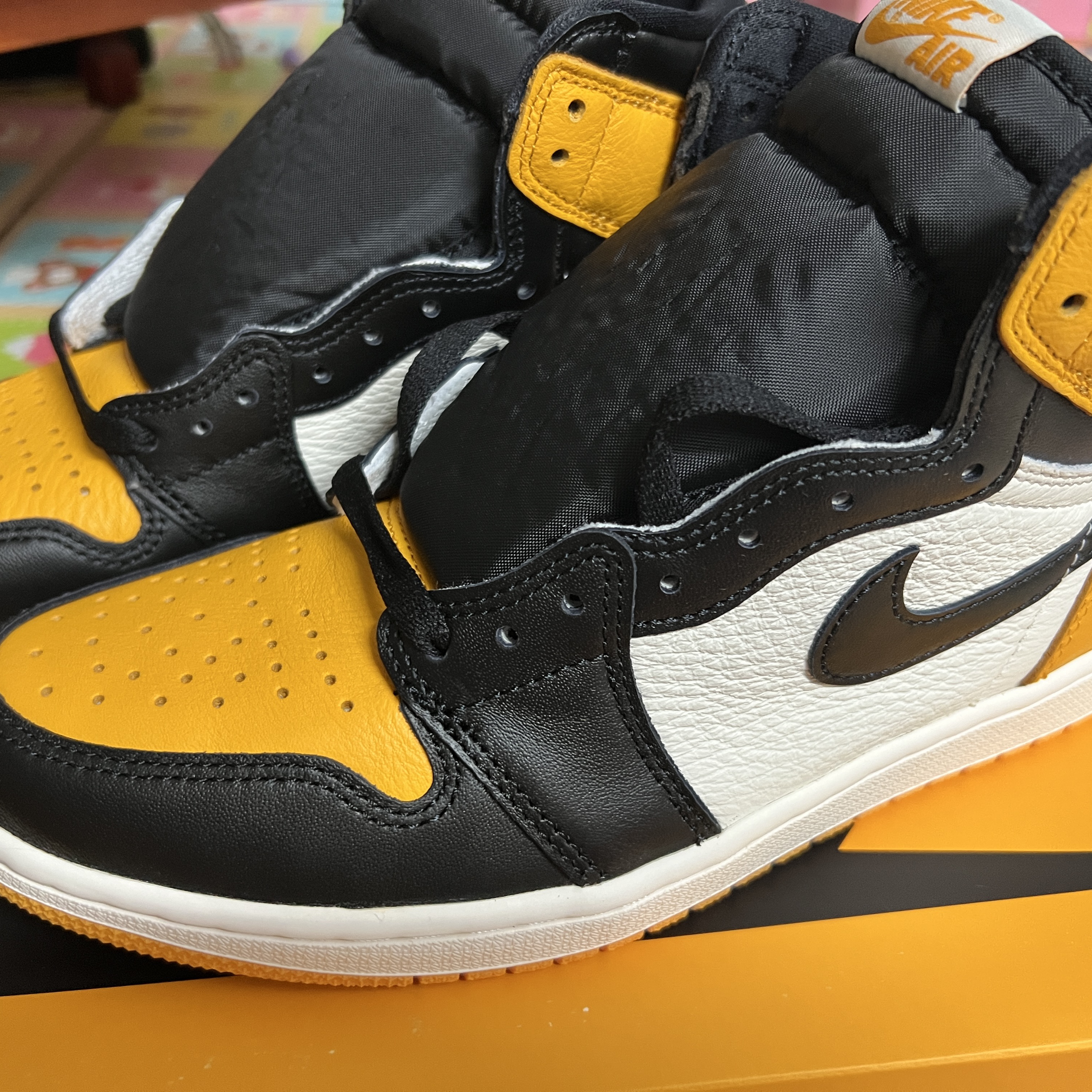 Jordan 1 Retro High OG Taxi 착용 스타일 - 2