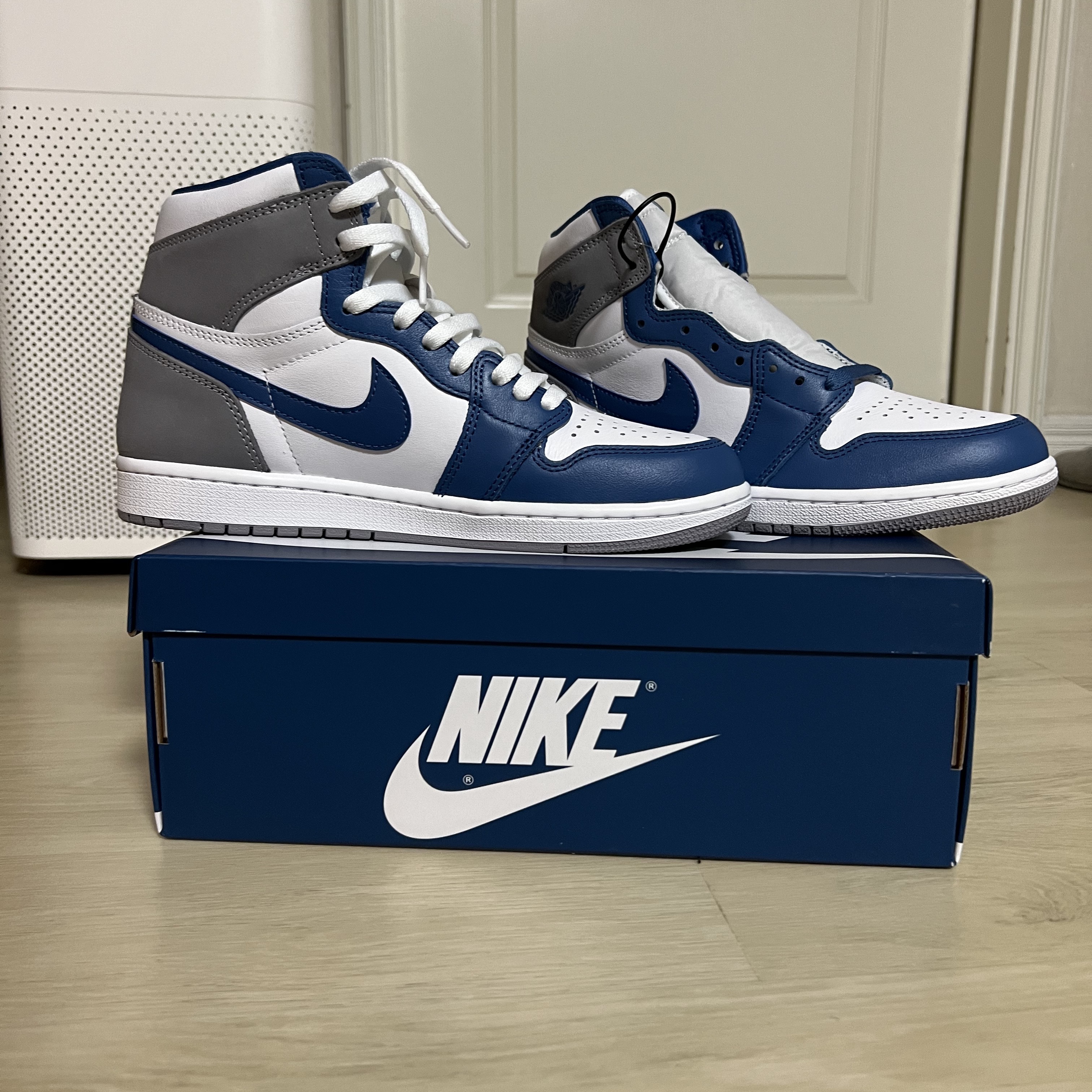 Jordan 1 Retro High OG True Blue 착용 스타일