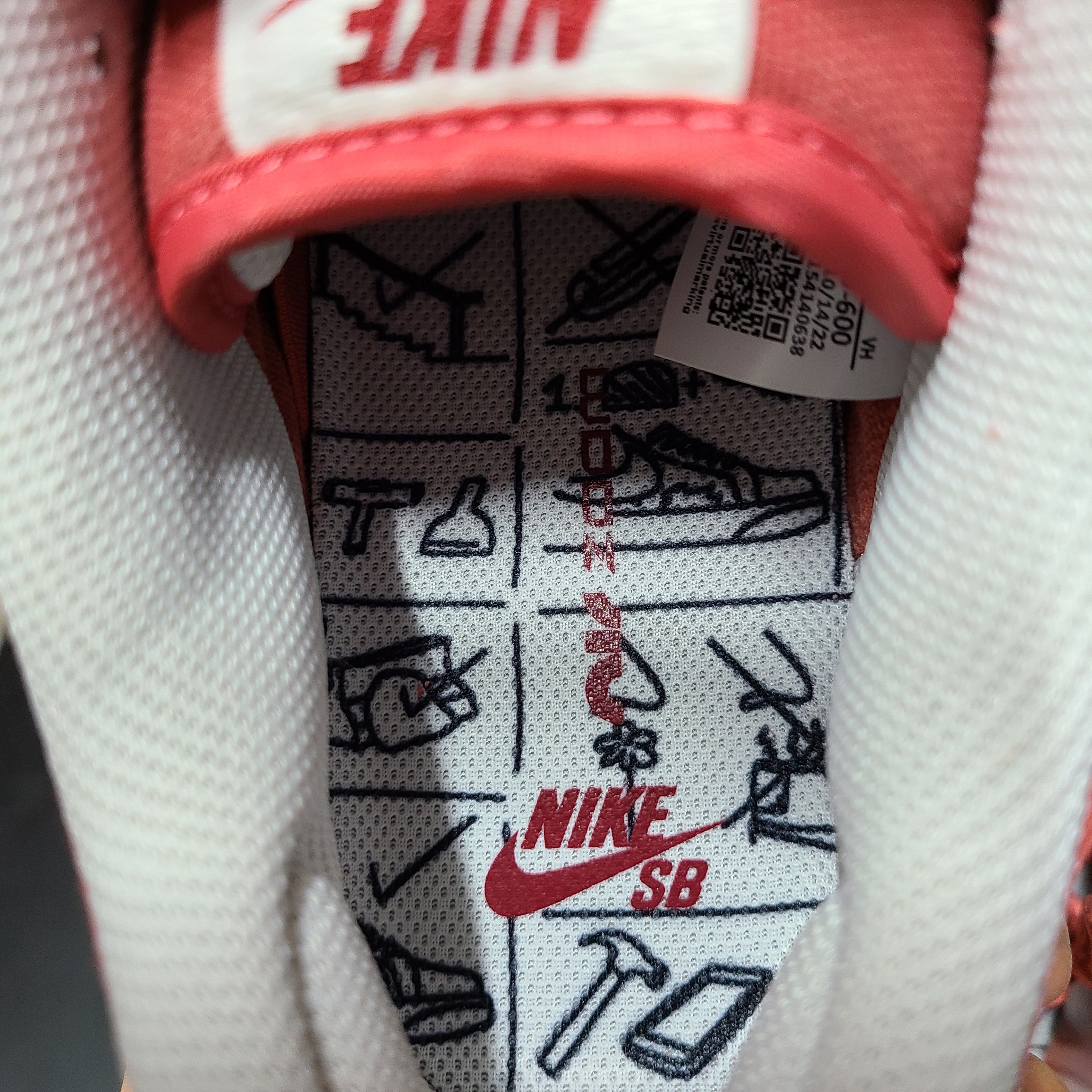 Nike SB Dunk Low Adobe 착용 스타일 - 4
