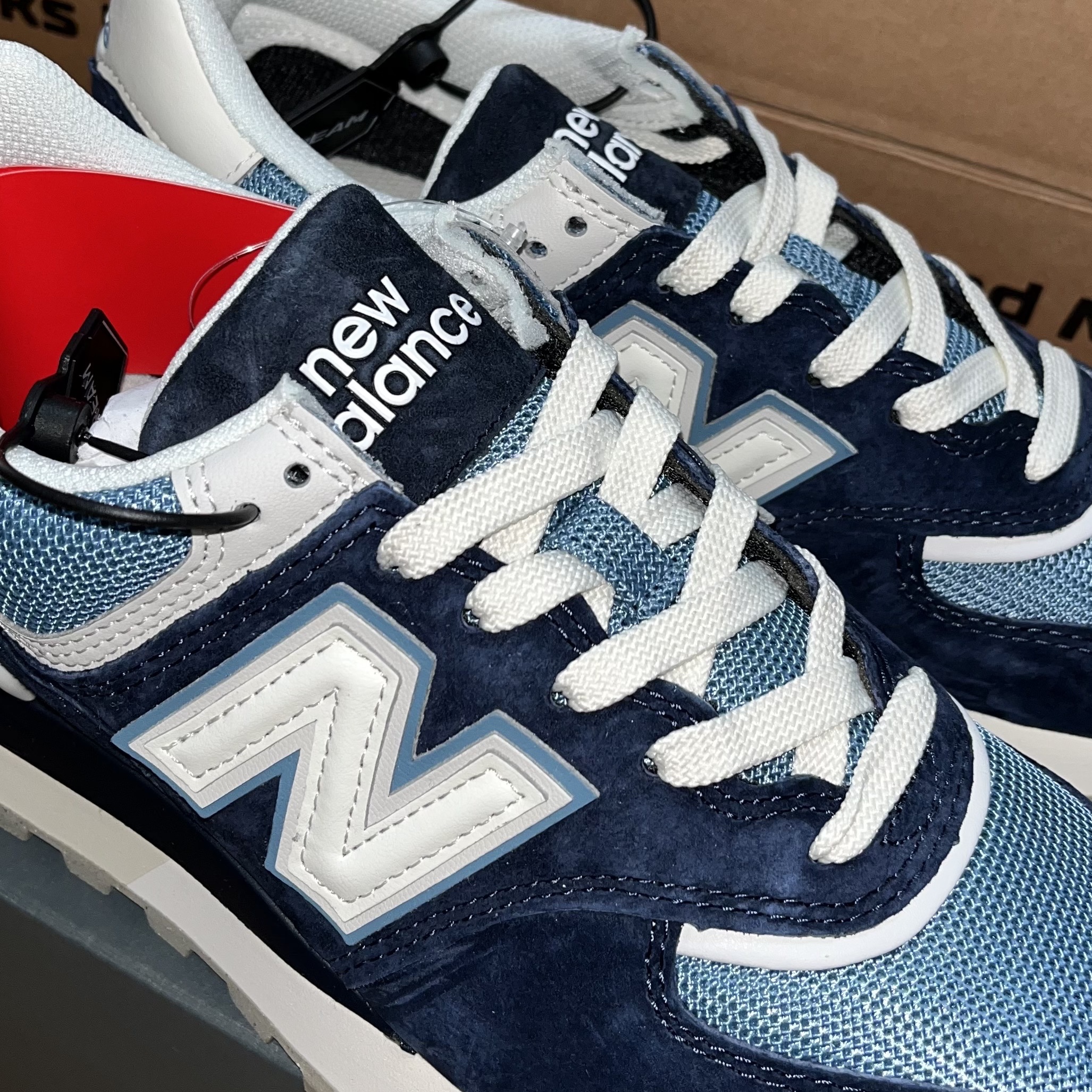 New Balance 574 Legacy Navy Sea Salt 착용 스타일