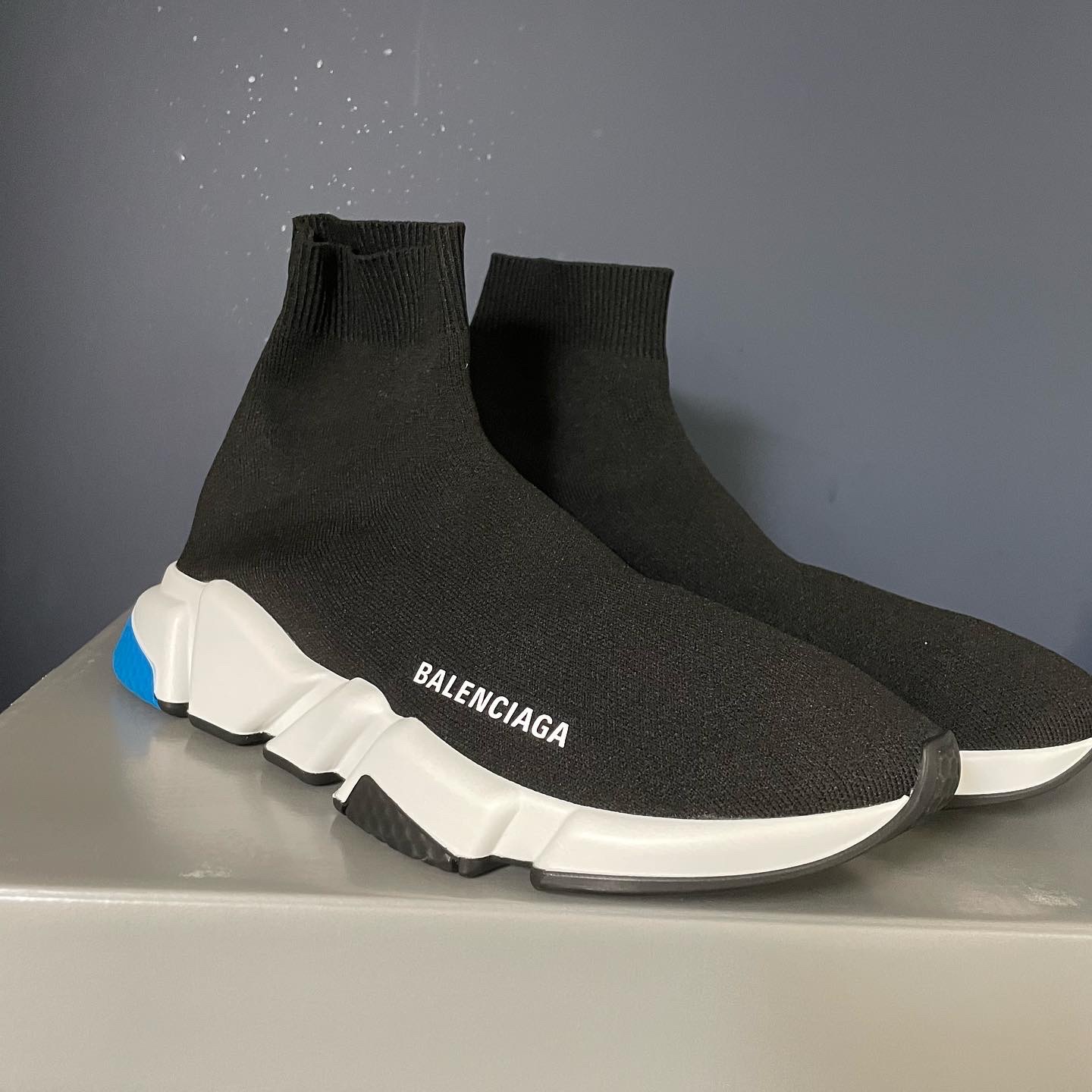 Balenciaga Speed Trainer Black Blue 착용 스타일