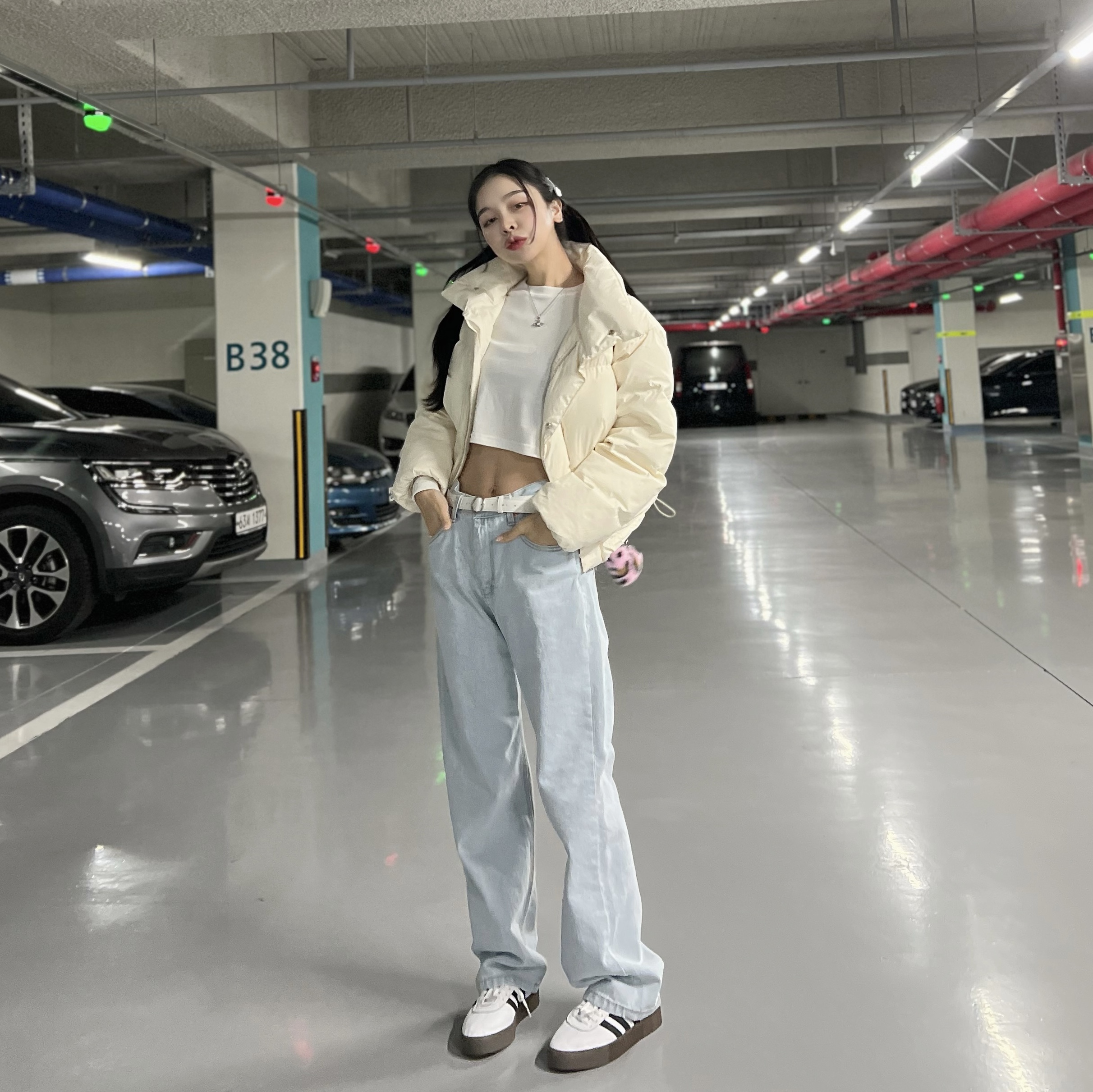 (W) Adidas Sambarose White Black Gum 착용 스타일