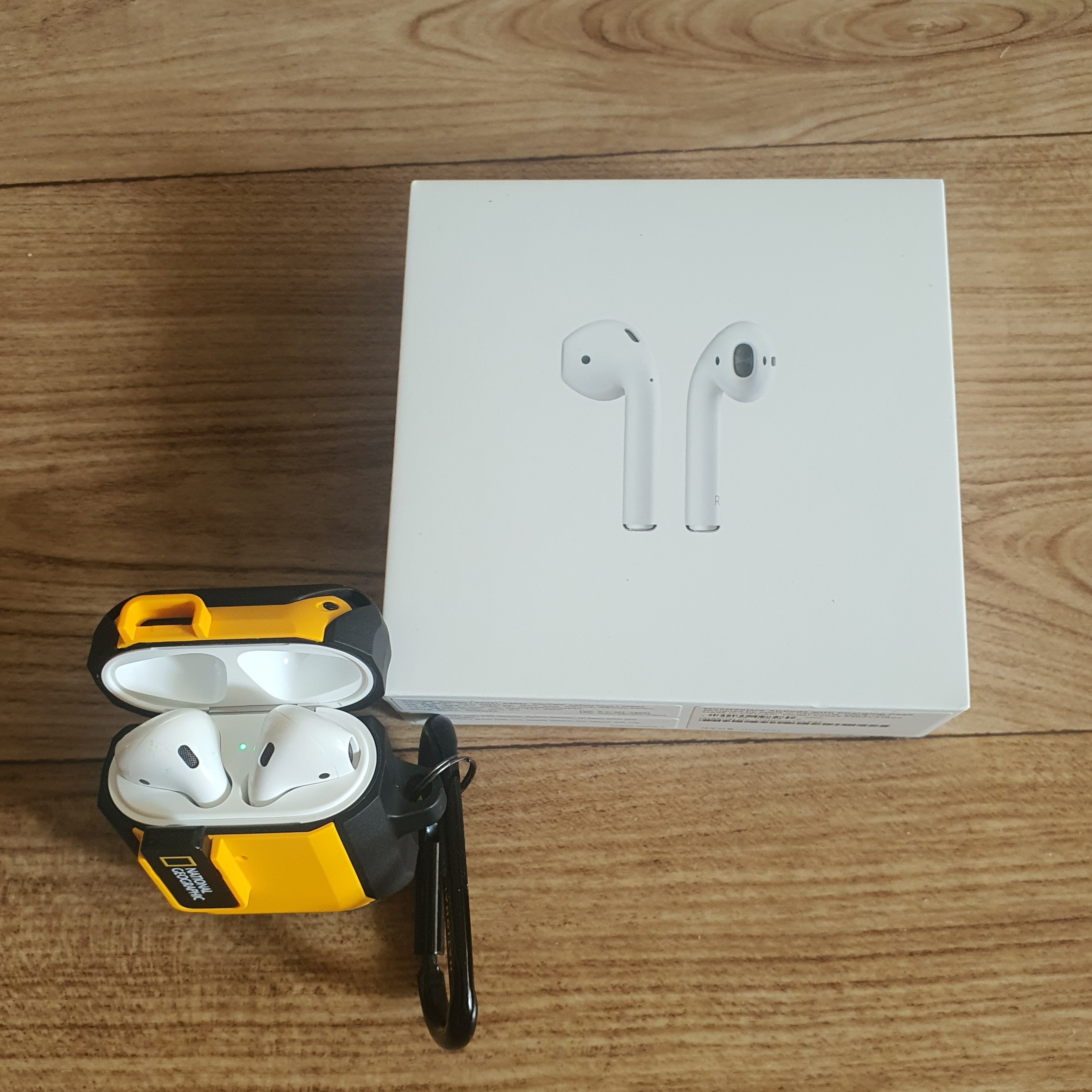 Apple AirPods 2nd Gen (Korean Ver.) 착용 스타일 - 1