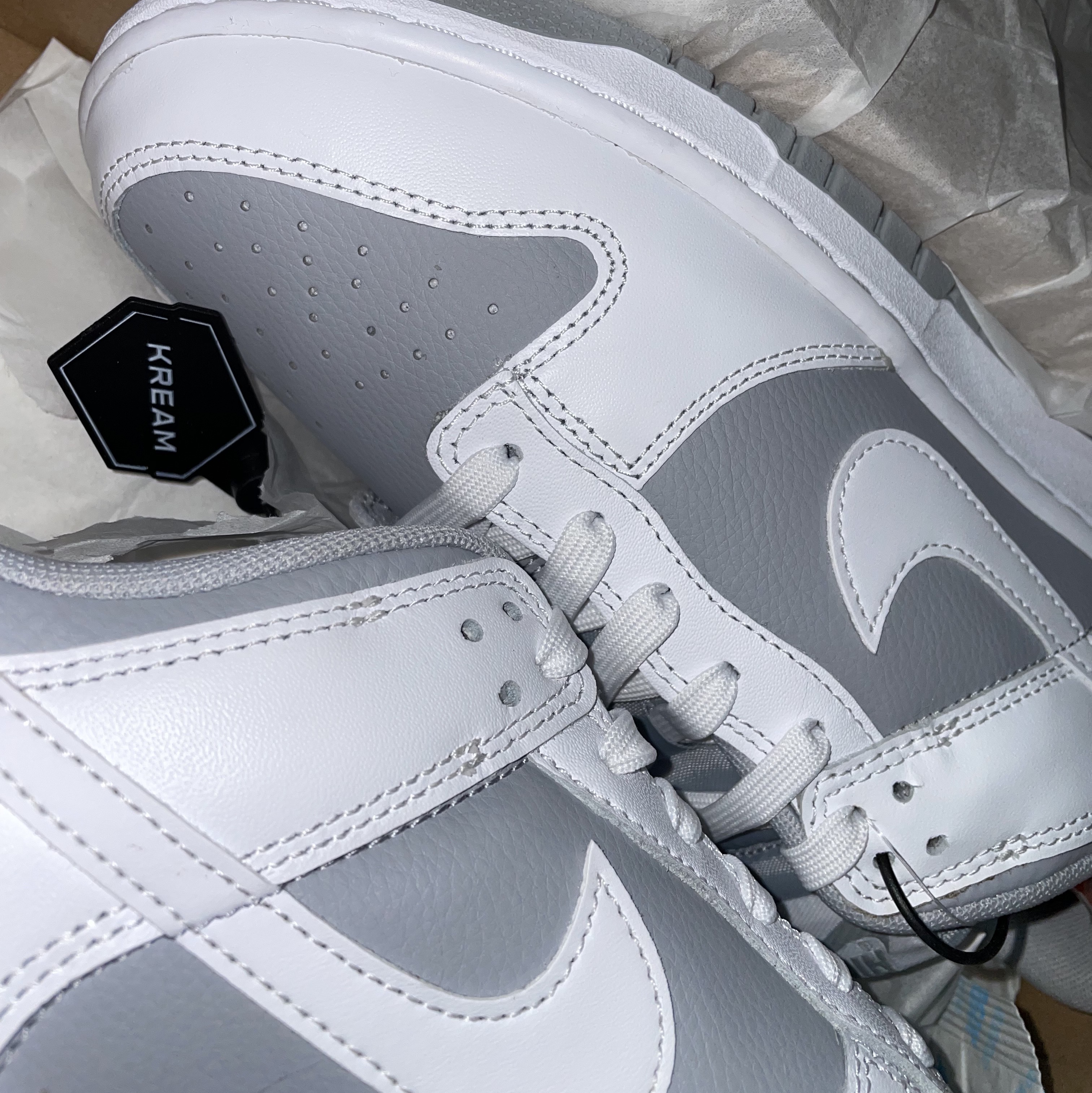Nike Dunk Low Retro White Neutral Grey 착용 스타일