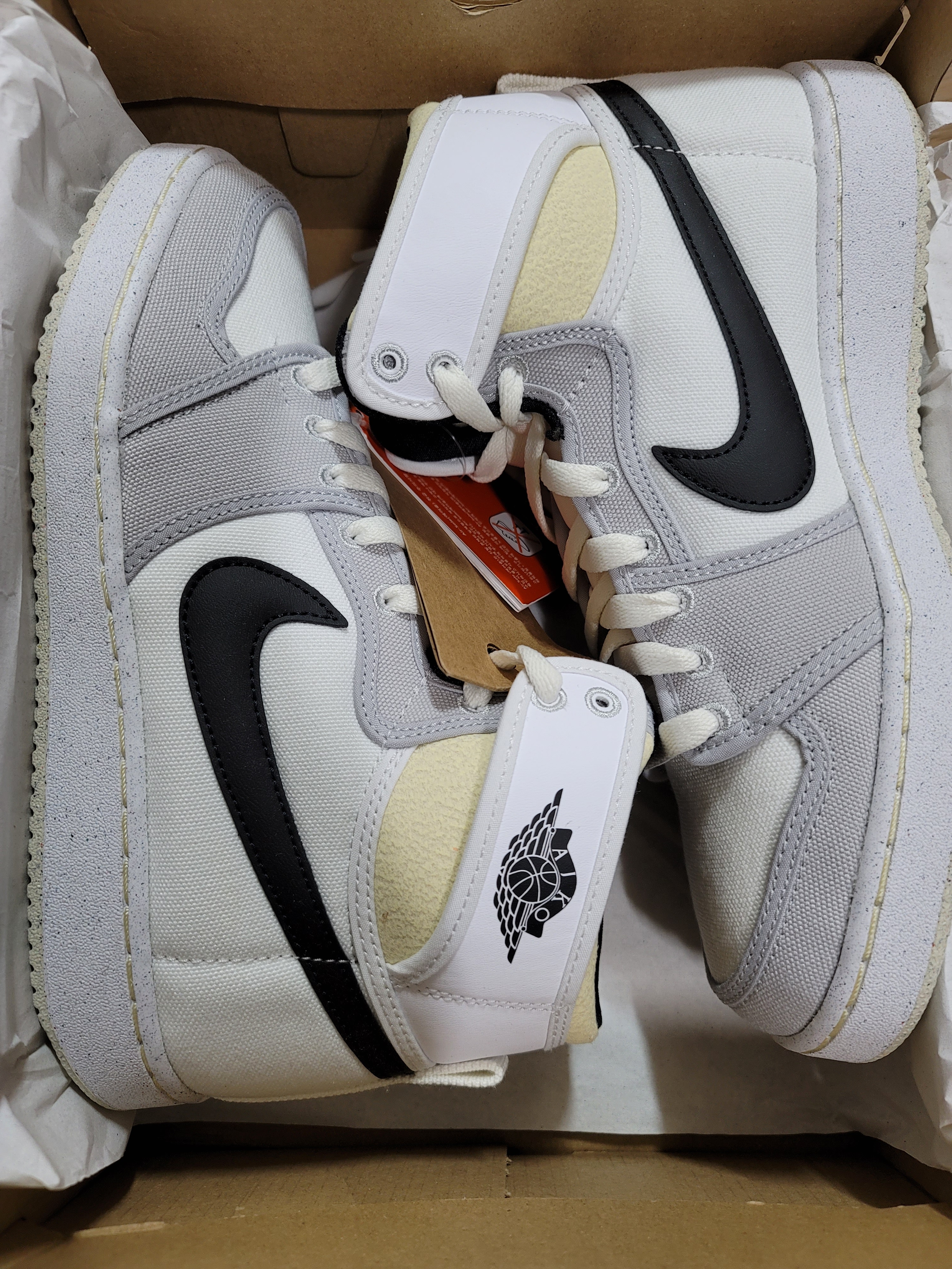 Jordan 1 KO White and Black 착용 스타일