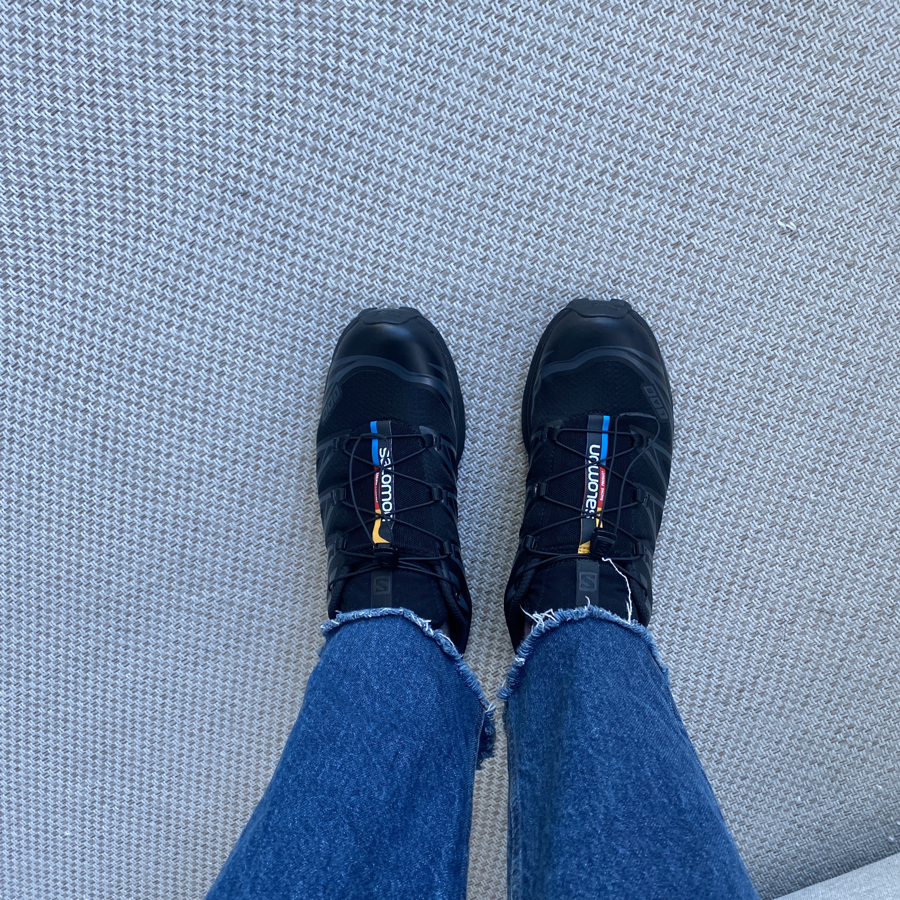 Salomon XT-6 ADV Black 착용 스타일