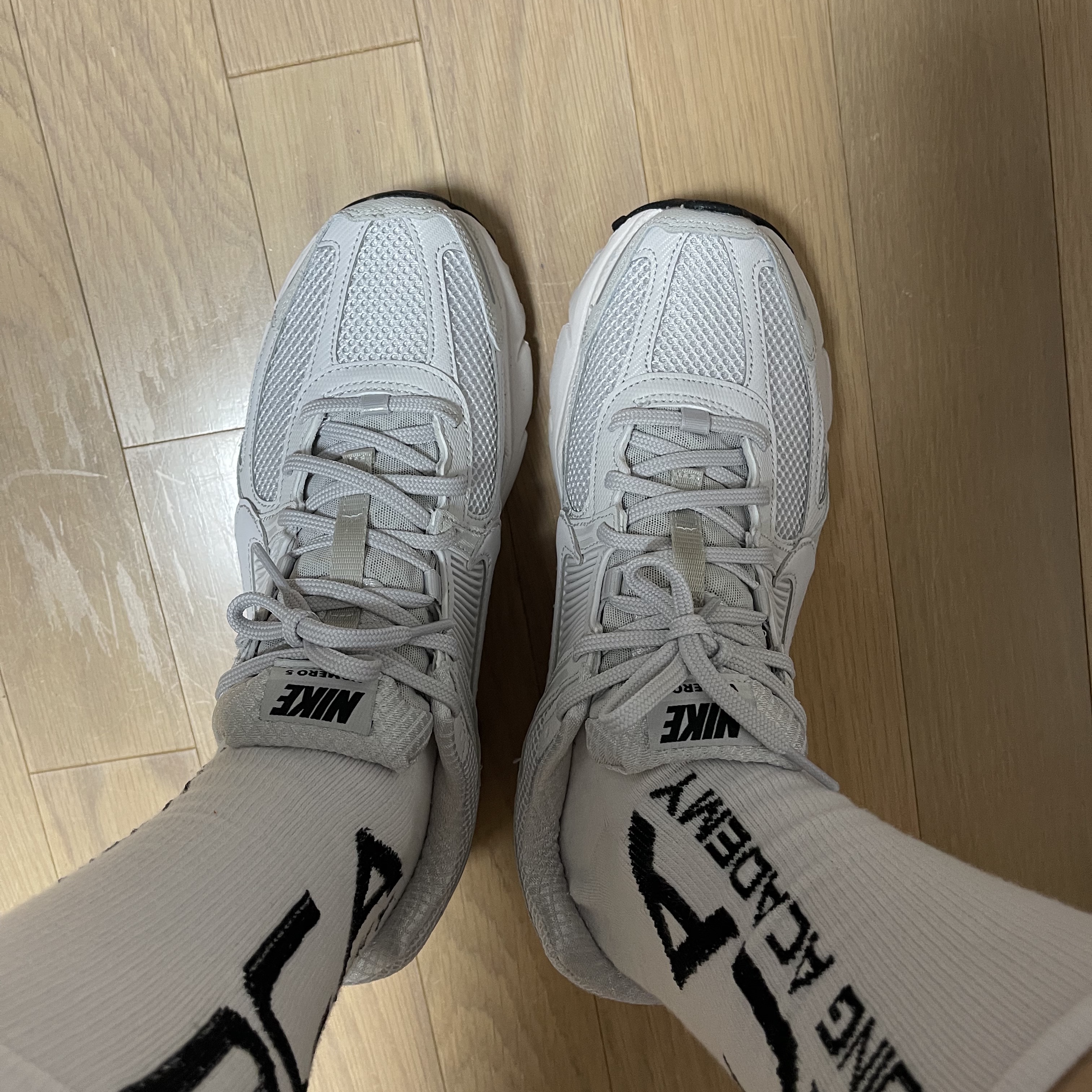 Nike Zoom Vomero 5 SP Vast Grey 2023 착용 스타일