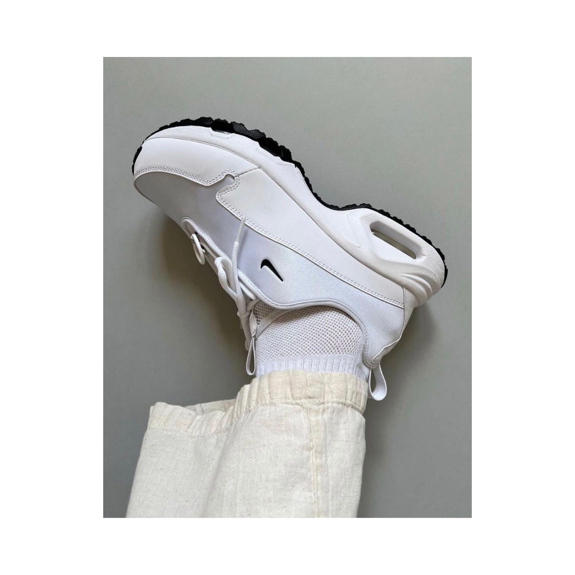 Nike x Comme des Garcons Homme Plus Air Max Sunder SP White Black, Nike x Comme des Garcons Homme Plus Air Max Sunder SP Black 착용 스타일 - 3