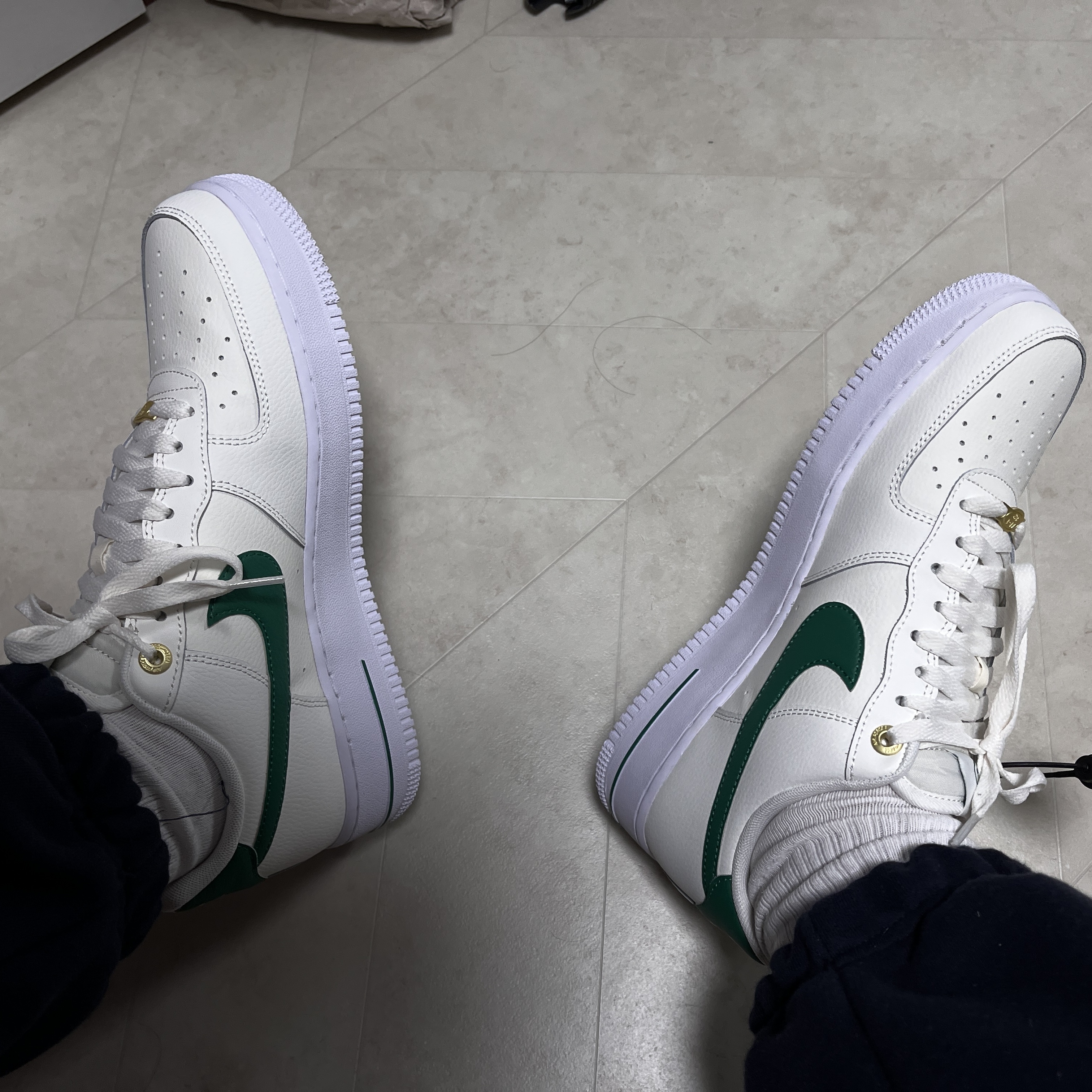 Nike Air Force 1 '07 LV8 40th Anniversary Join Forces Sail Malachite 착용 스타일 - 2
