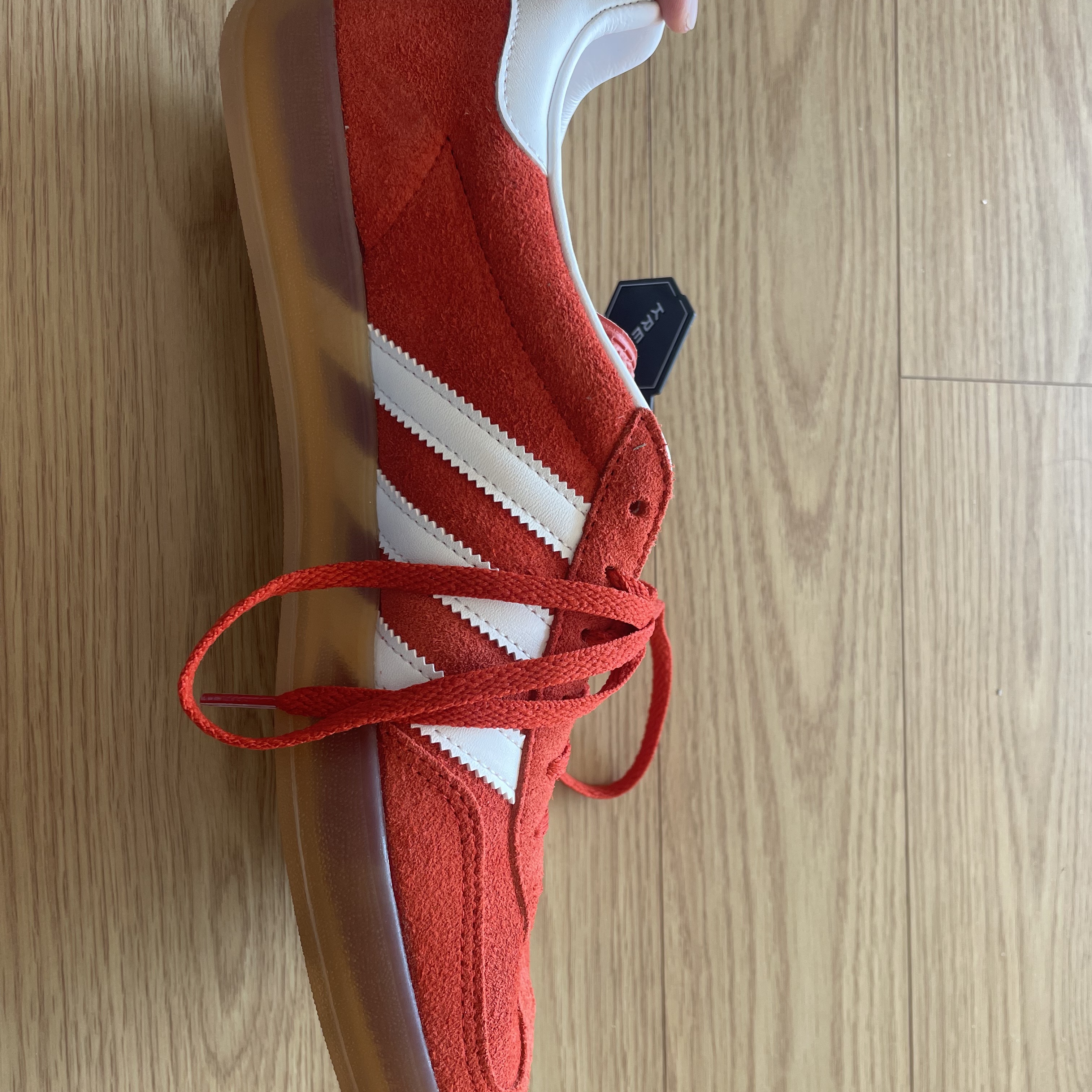 (W) Adidas Gazelle Indoor Bold Orange Cloud White 착용 스타일 - 3