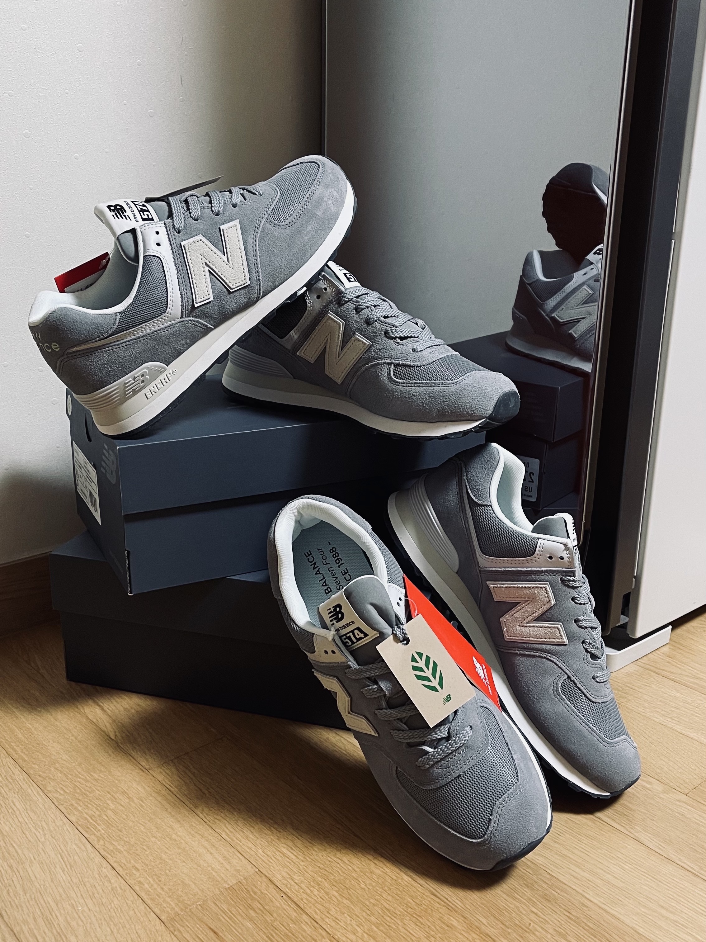 New Balance 574 Classics Reimagined Gray 착용 스타일