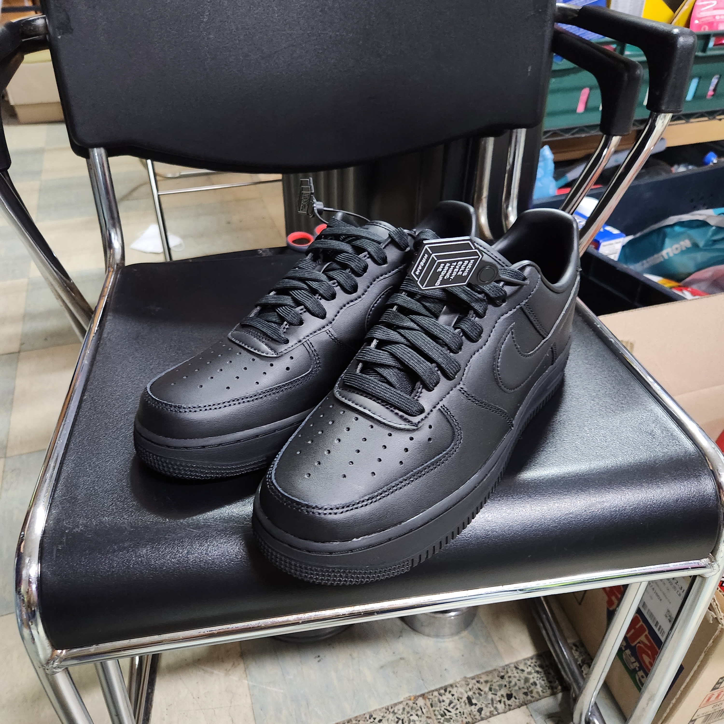 Nike Air Force 1 '07 Fresh Black 착용 스타일
