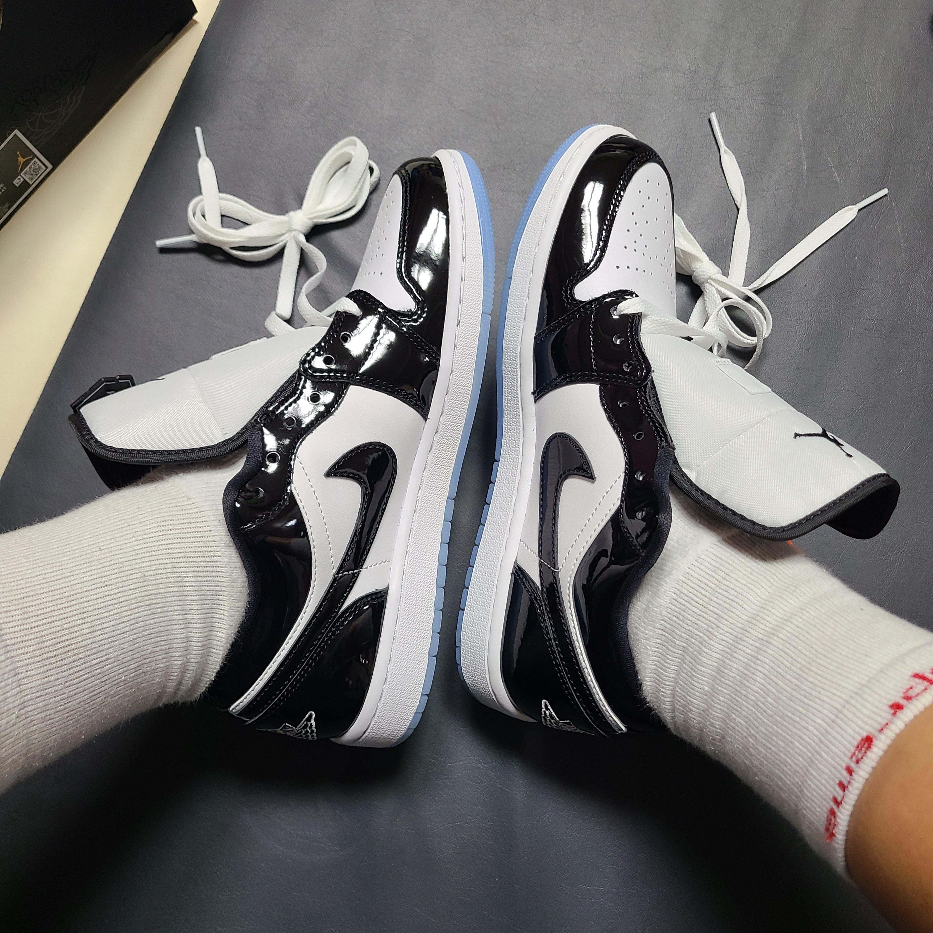 Jordan 1 Low SE Concord 착용 스타일 - 2