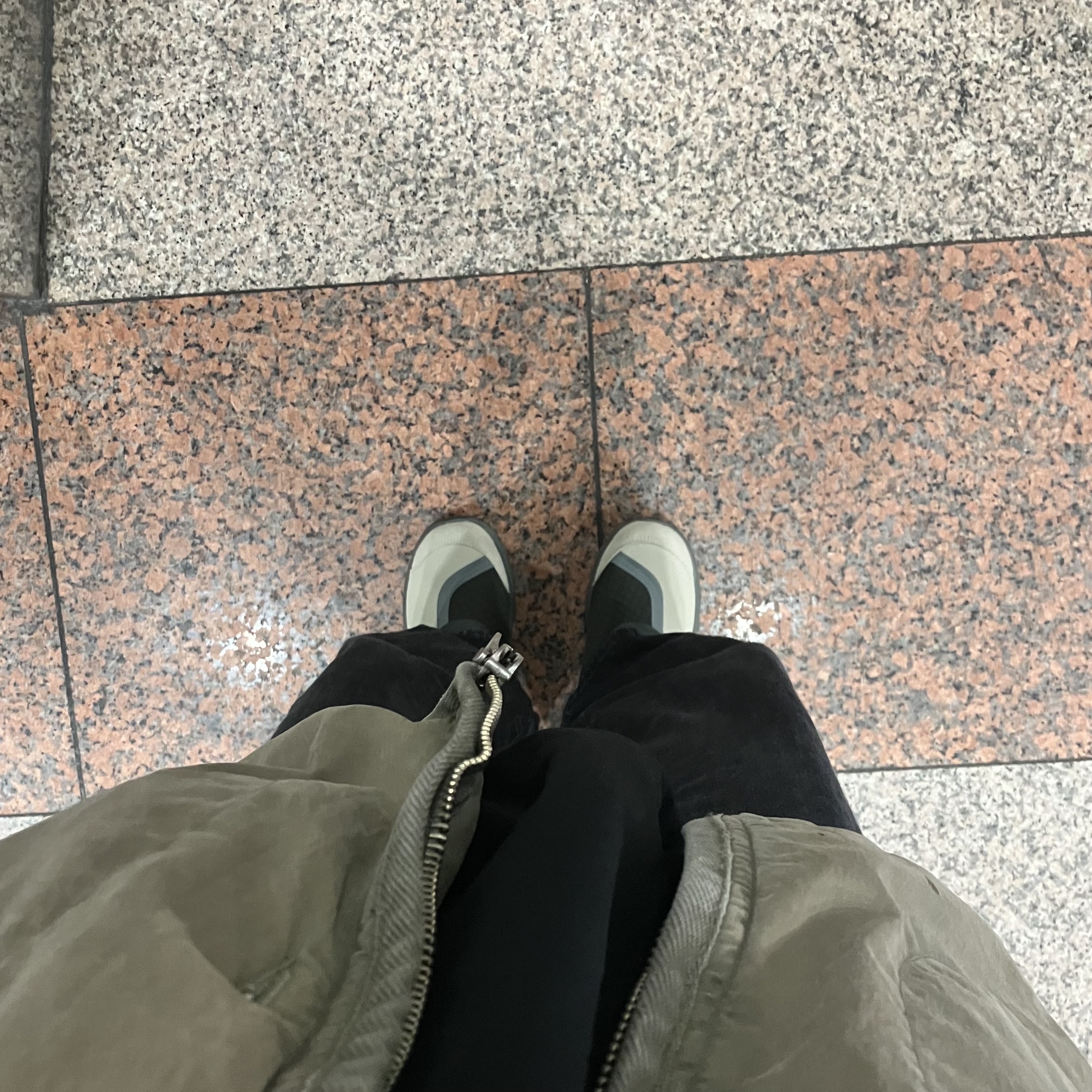 Salomon RX Snug Moss Gray 착용 스타일 - 2