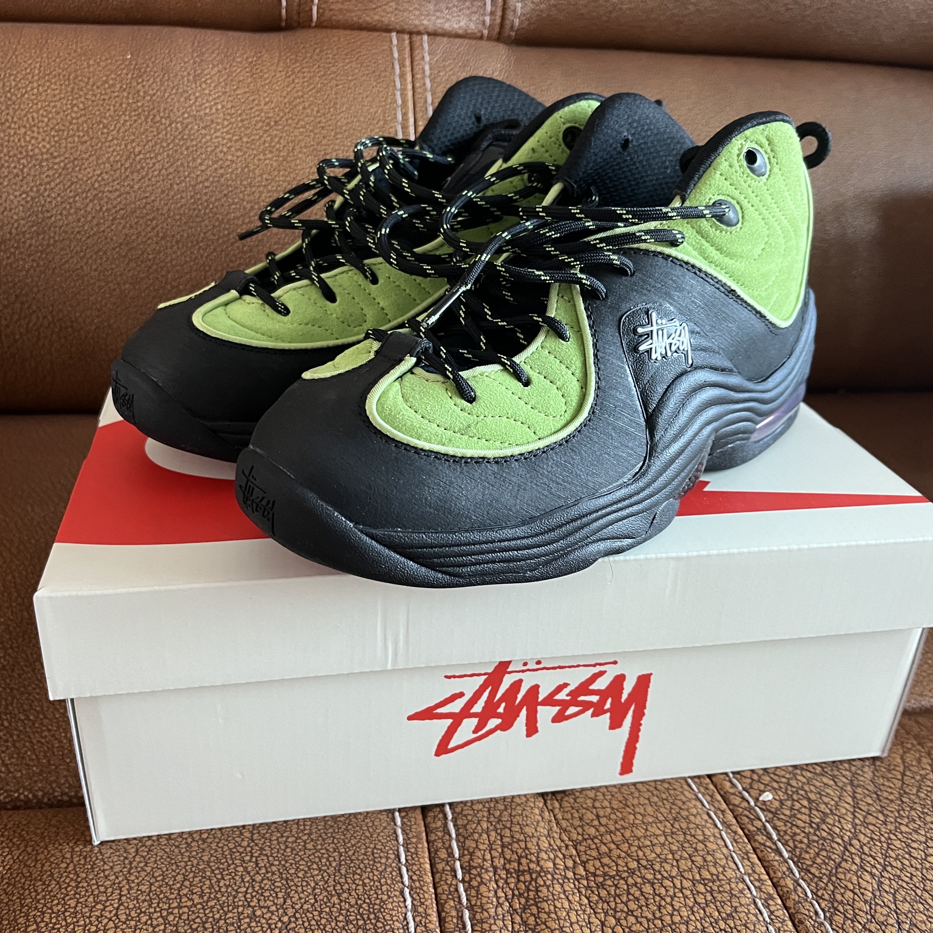 Nike x Stussy Air Penny II Vivid Green and Black 착용 스타일 - 1