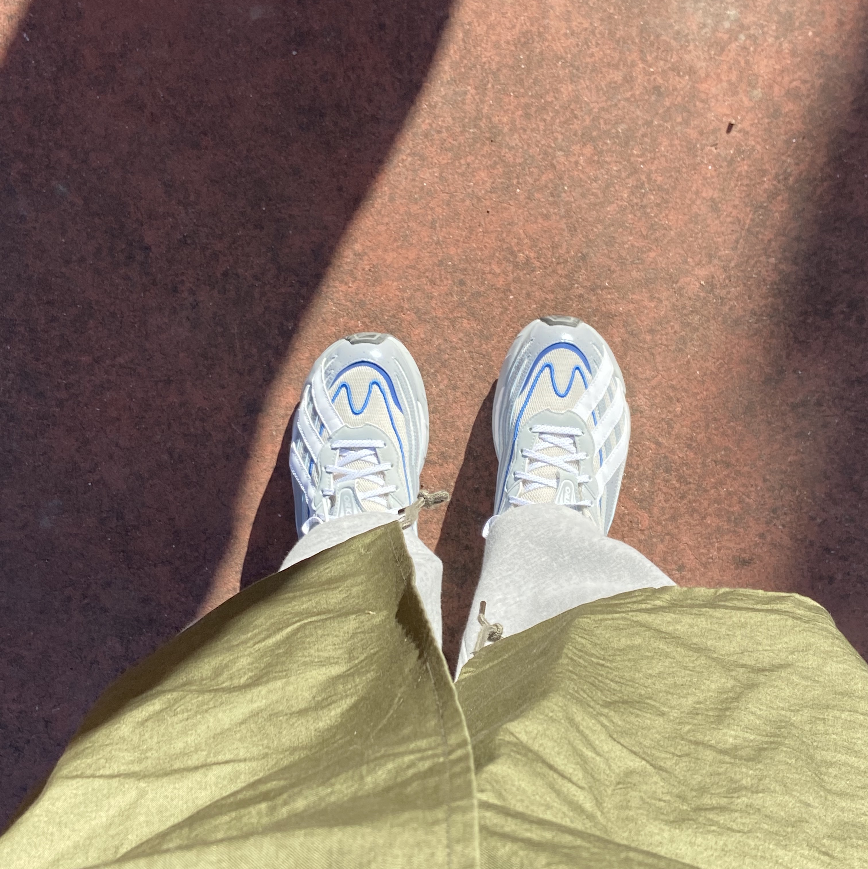 Adidas Orketro Bliss Cloud White 착용 스타일