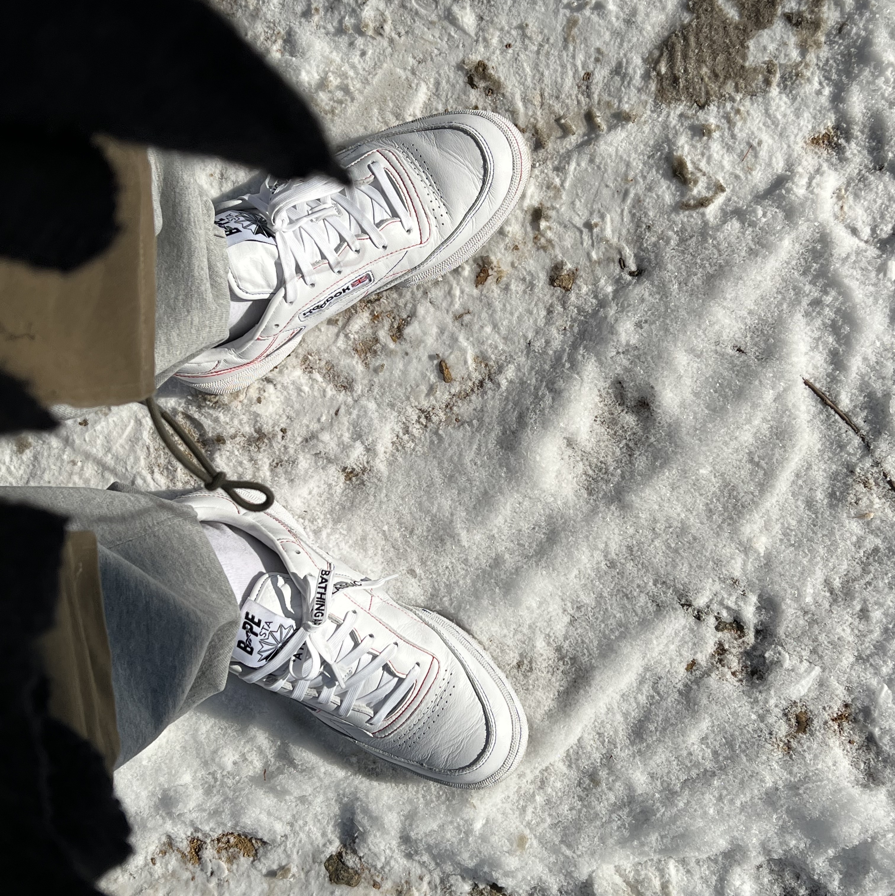Reebok x BAPE Club C 85 White Contrast Stitch 착용 스타일 - 1