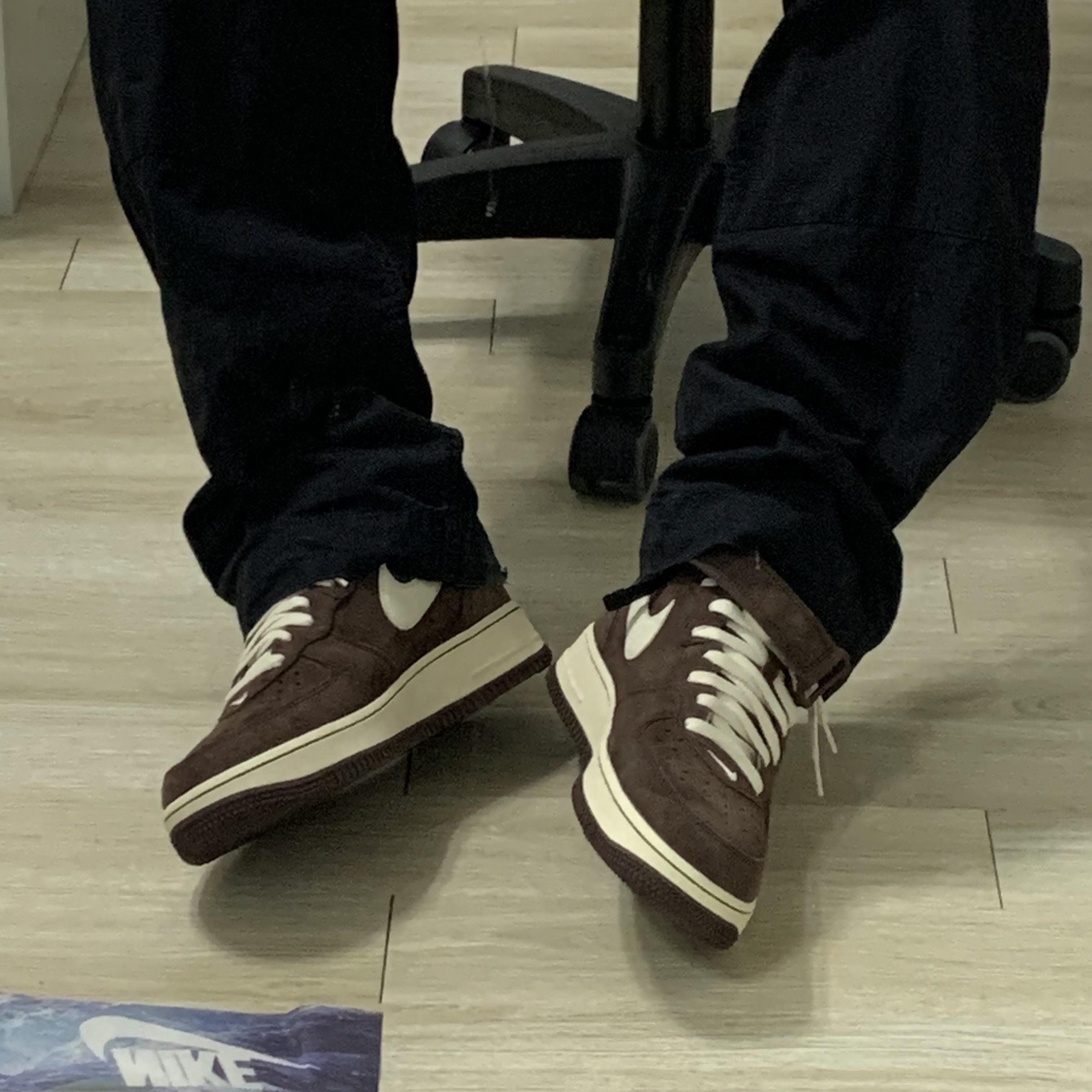 Nike Air Force 1 Mid '07 QS Chocolate 착용 스타일