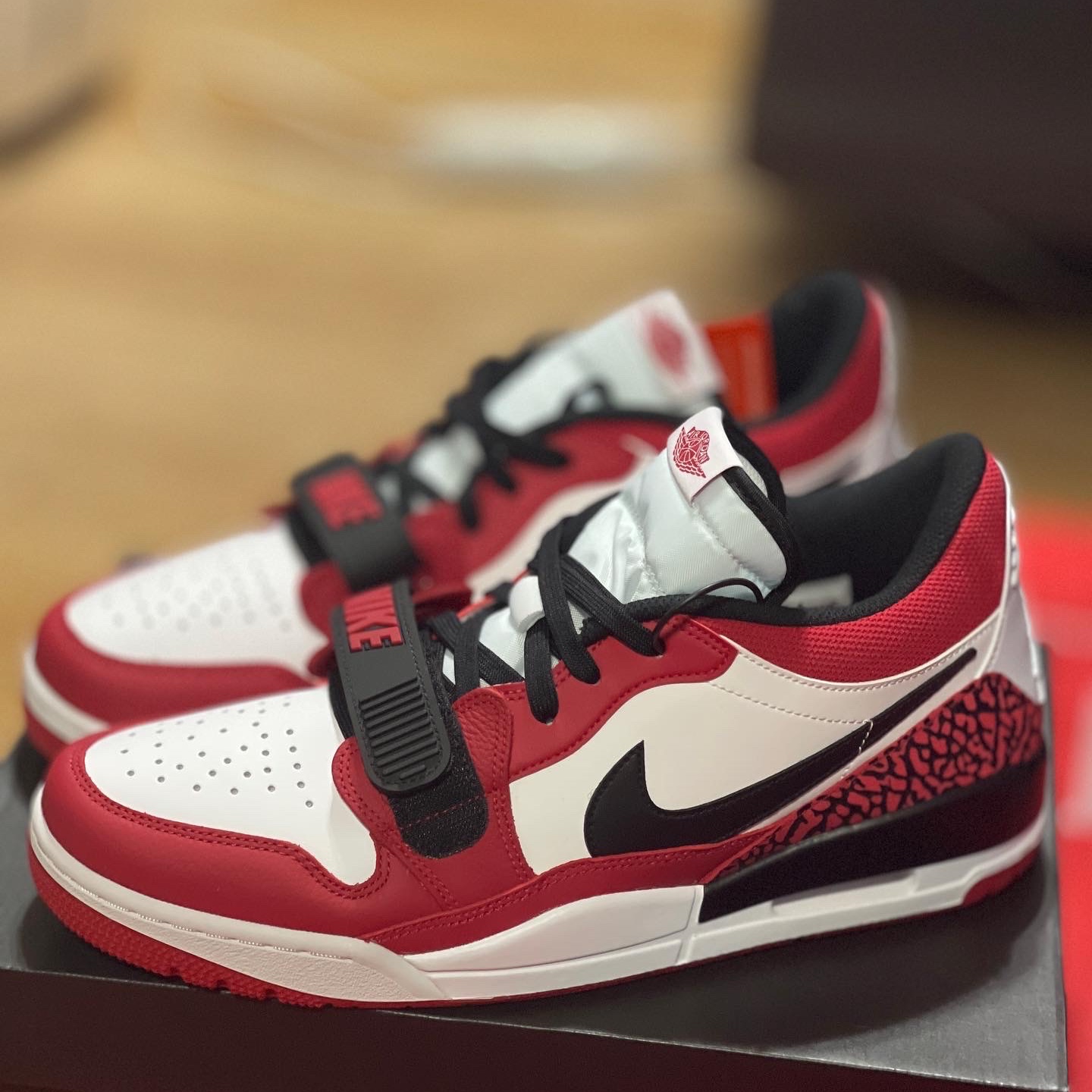 Jordan Legacy 312 Low Chicago 2022 착용 스타일 - 1