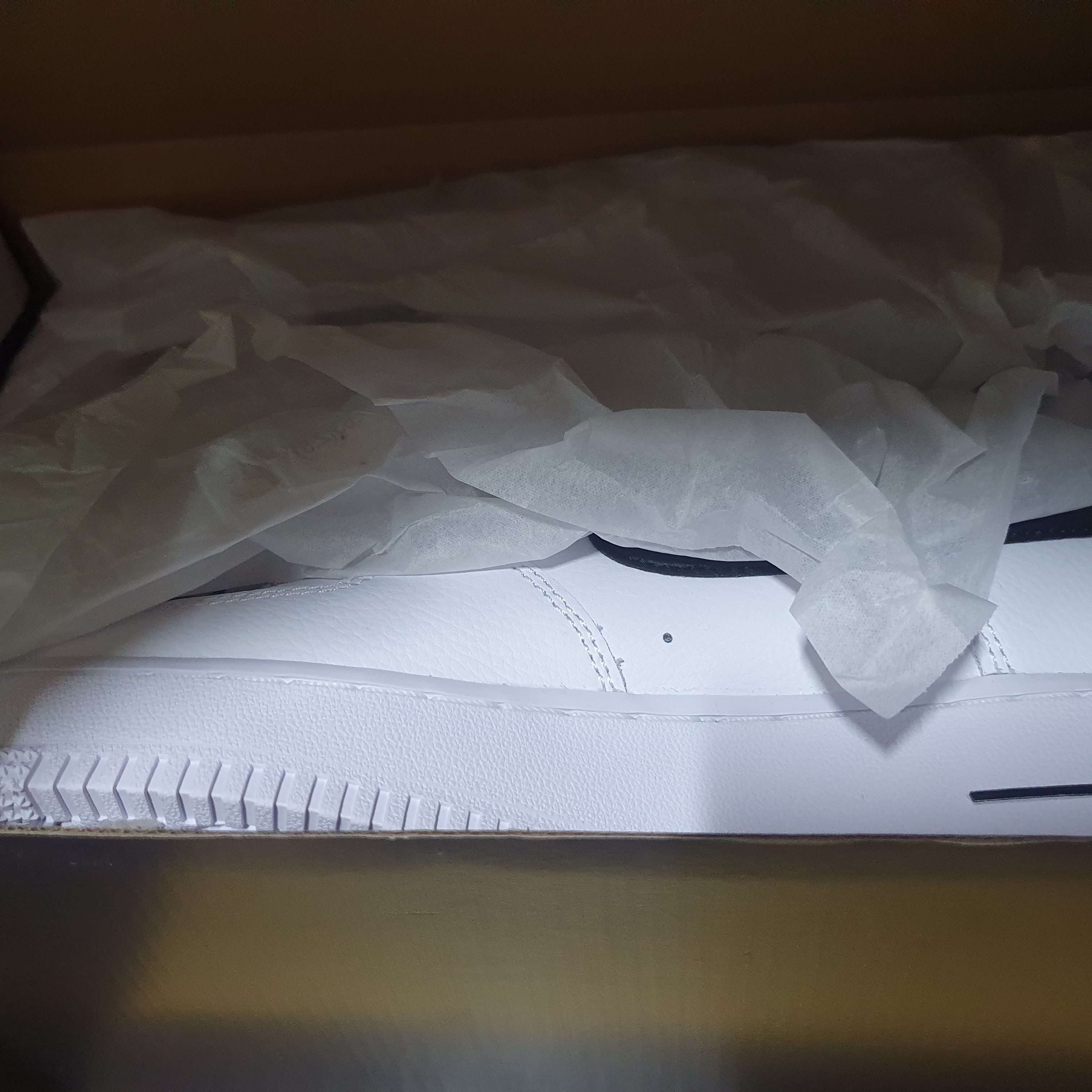 Nike Air Force 1 '07 LV8 40th Anniversary Join Forces White Black 착용 스타일