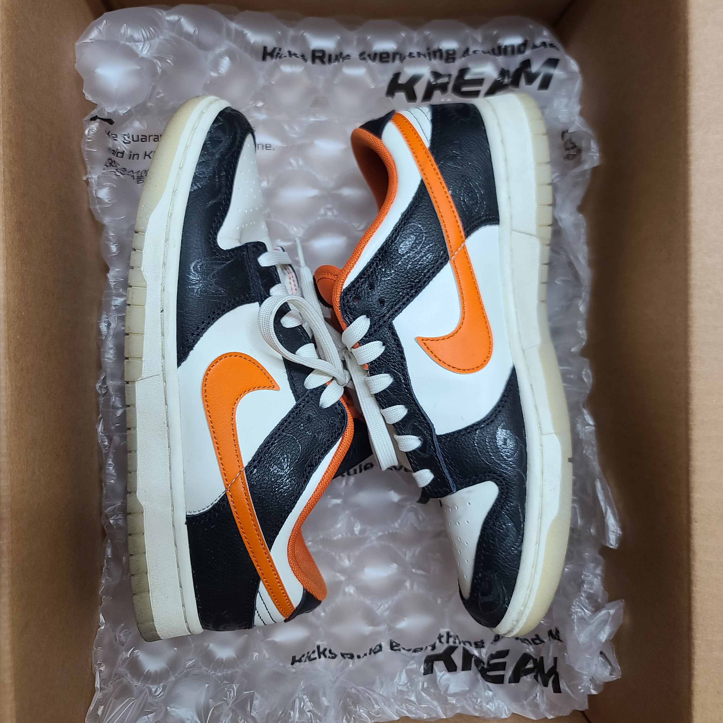 Nike Dunk Low Retro PRM Halloween 착용 스타일