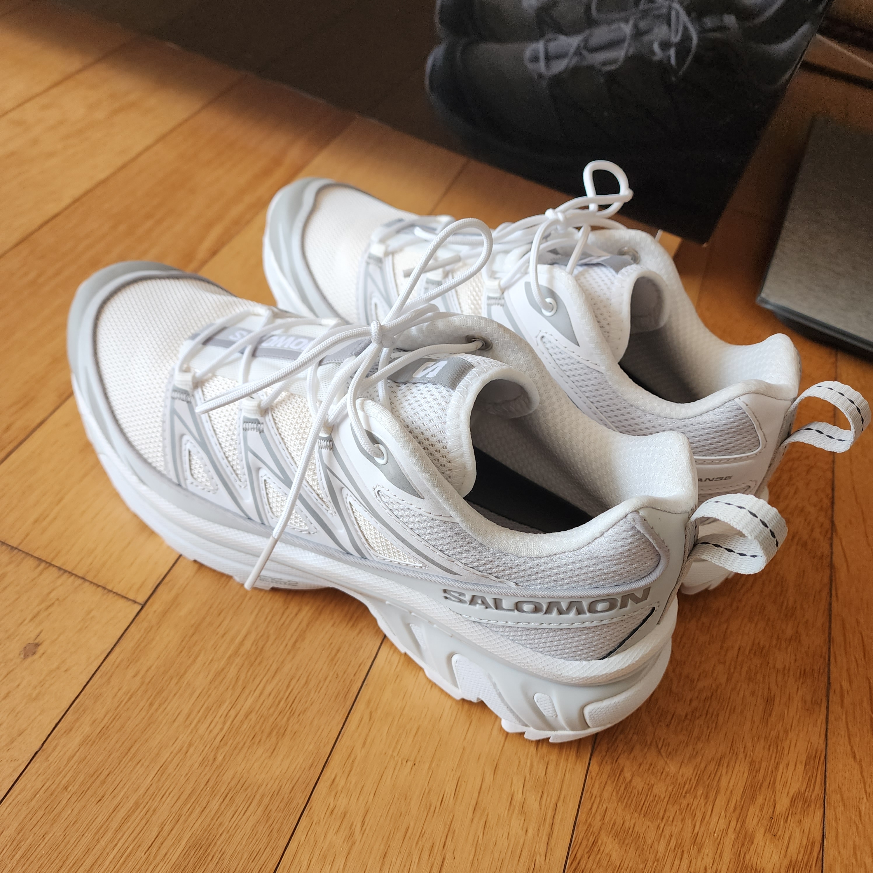 Salomon XT-6 Expanse Vanilla Ice White 착용 스타일