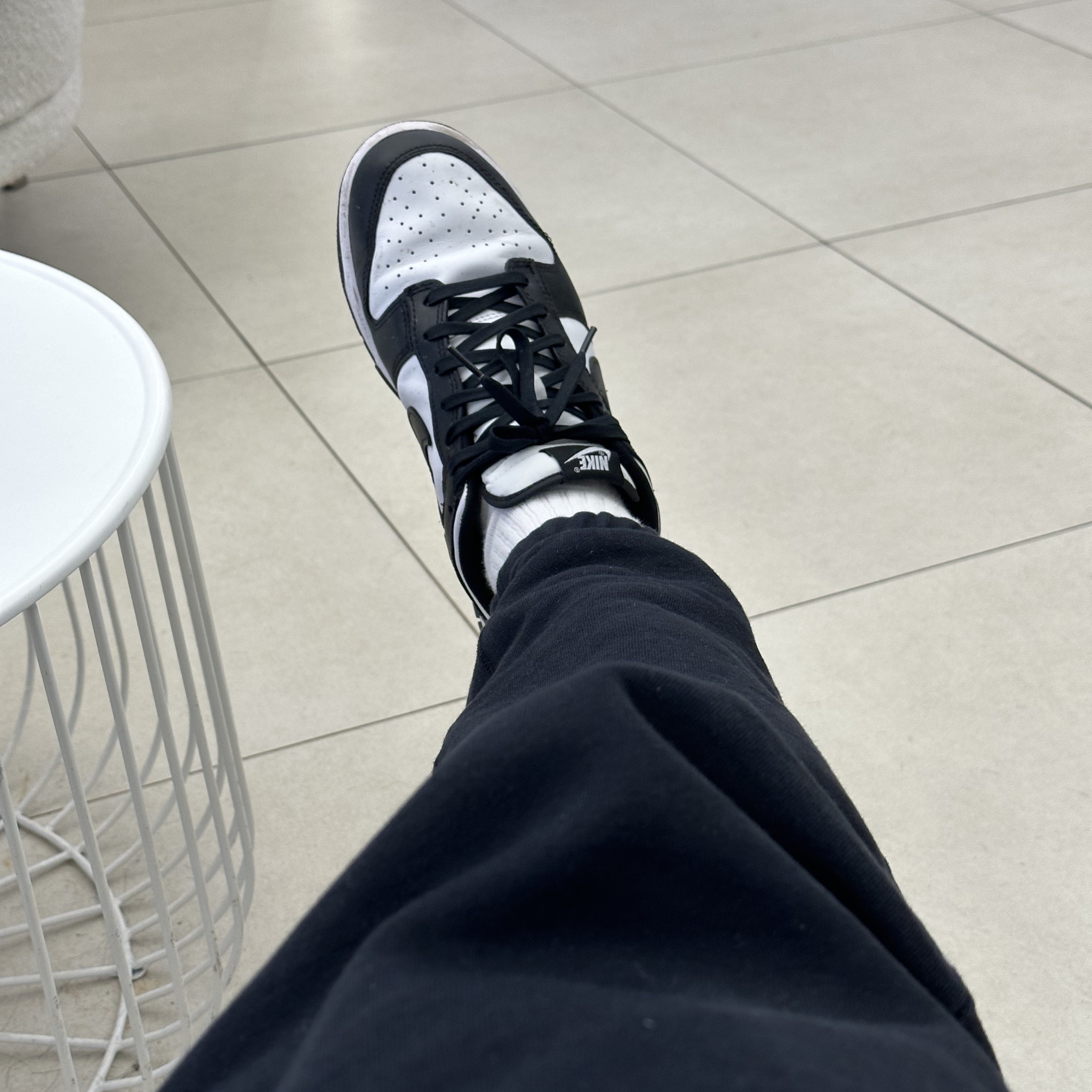 Nike Dunk Low Retro Black, Nike NRG Solo Swoosh Fleece Pants Black White - Asia 착용 스타일