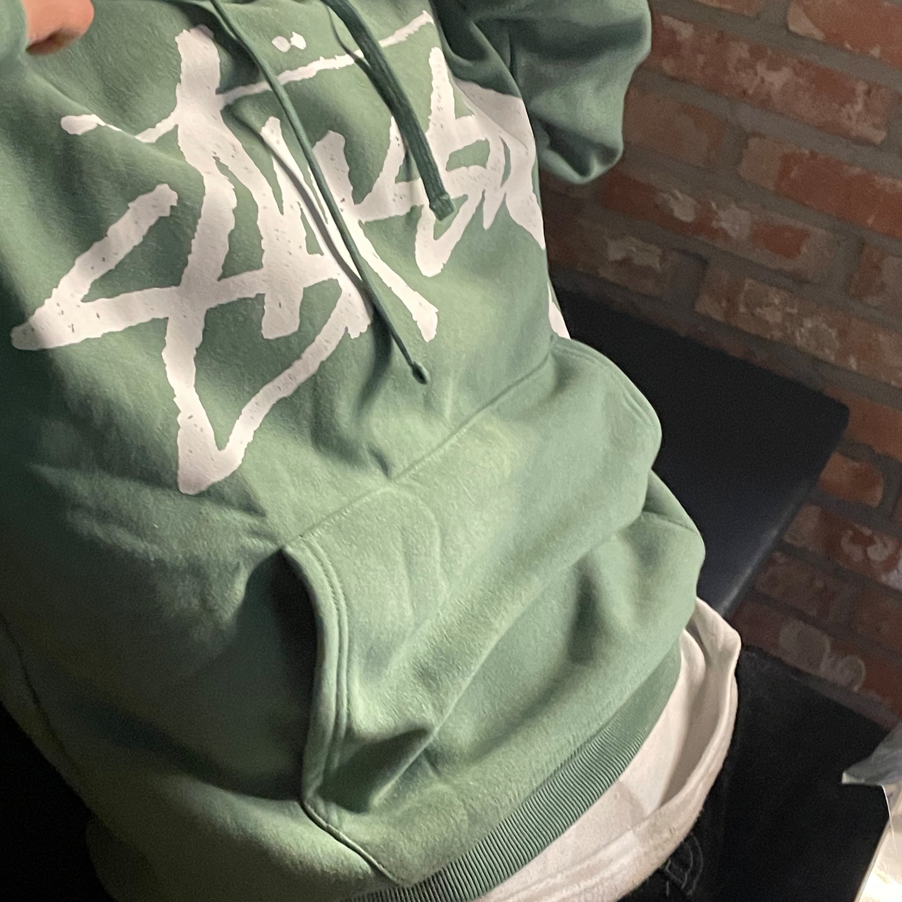Stussy Big Stock Hoodie Green, Nike x Supreme Air Force 1 Low White 착용 스타일