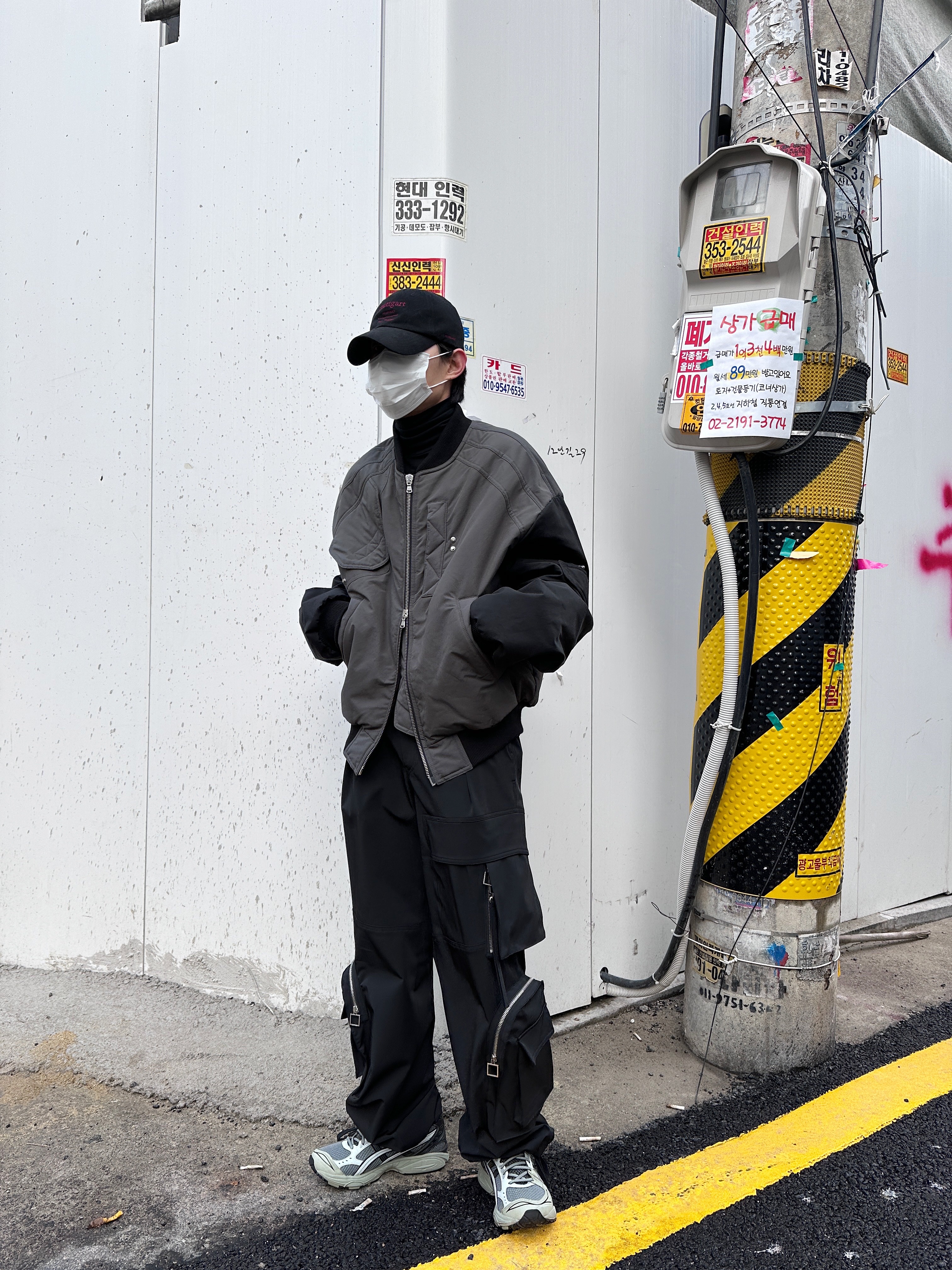 Undermycar Stuttgart Vintage Washing Ball Cap Black Red - 22SS, Asics UB1-S Gel-Kayano 14 Piedmont Grey 착용 스타일 - 2