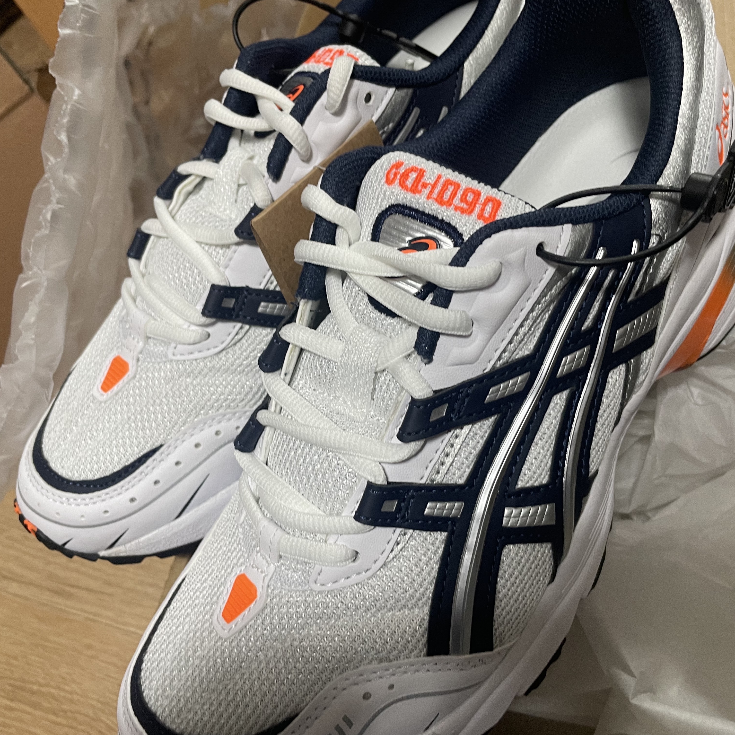 Asics Gel-1090 White Midnight 착용 스타일 - 4