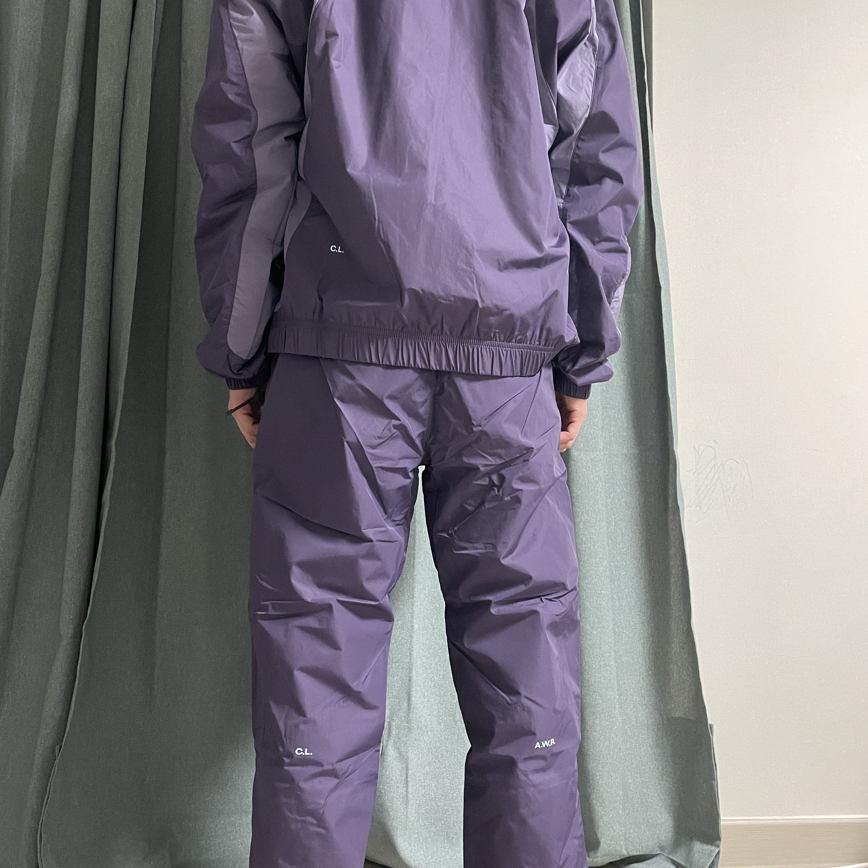 Nike x Drake Nocta NRG Nylon Track Jacket Dark Raisin - Asia, Nike x Drake Nocta NRG Nylon Track Pants Dark Raisin - Asia 착용 스타일 - 2